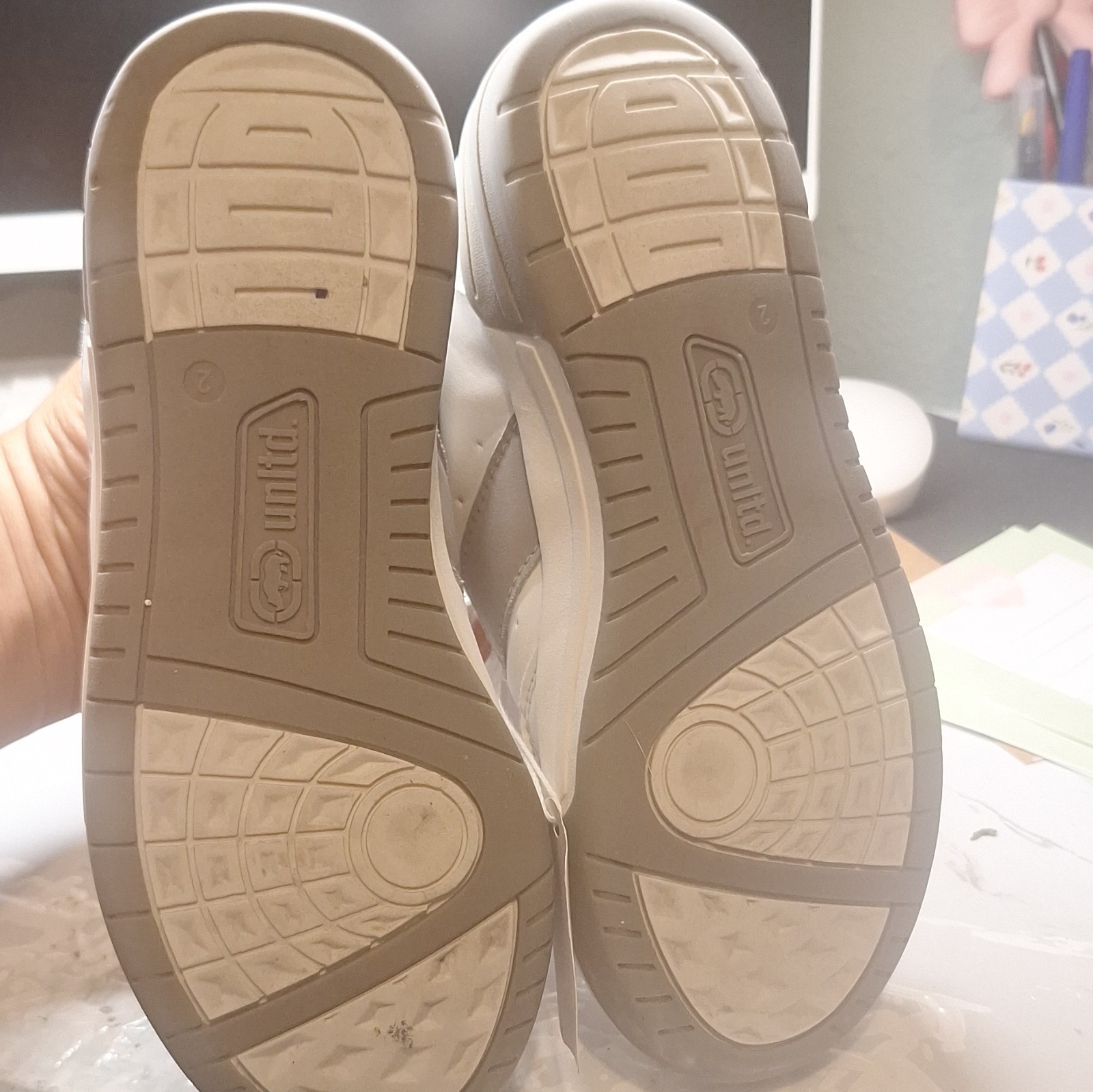 Ecko unltd. Boys White/Gray Low Top Lace-Up Sneakers US 2 Medium