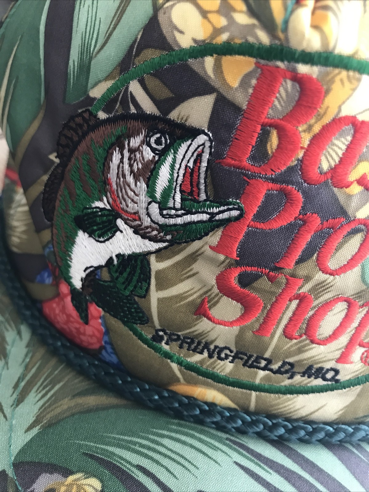 Vintage 80s 90s Bass Pro Shops Snapback Hat, Springfield, MO, Floral Print￼