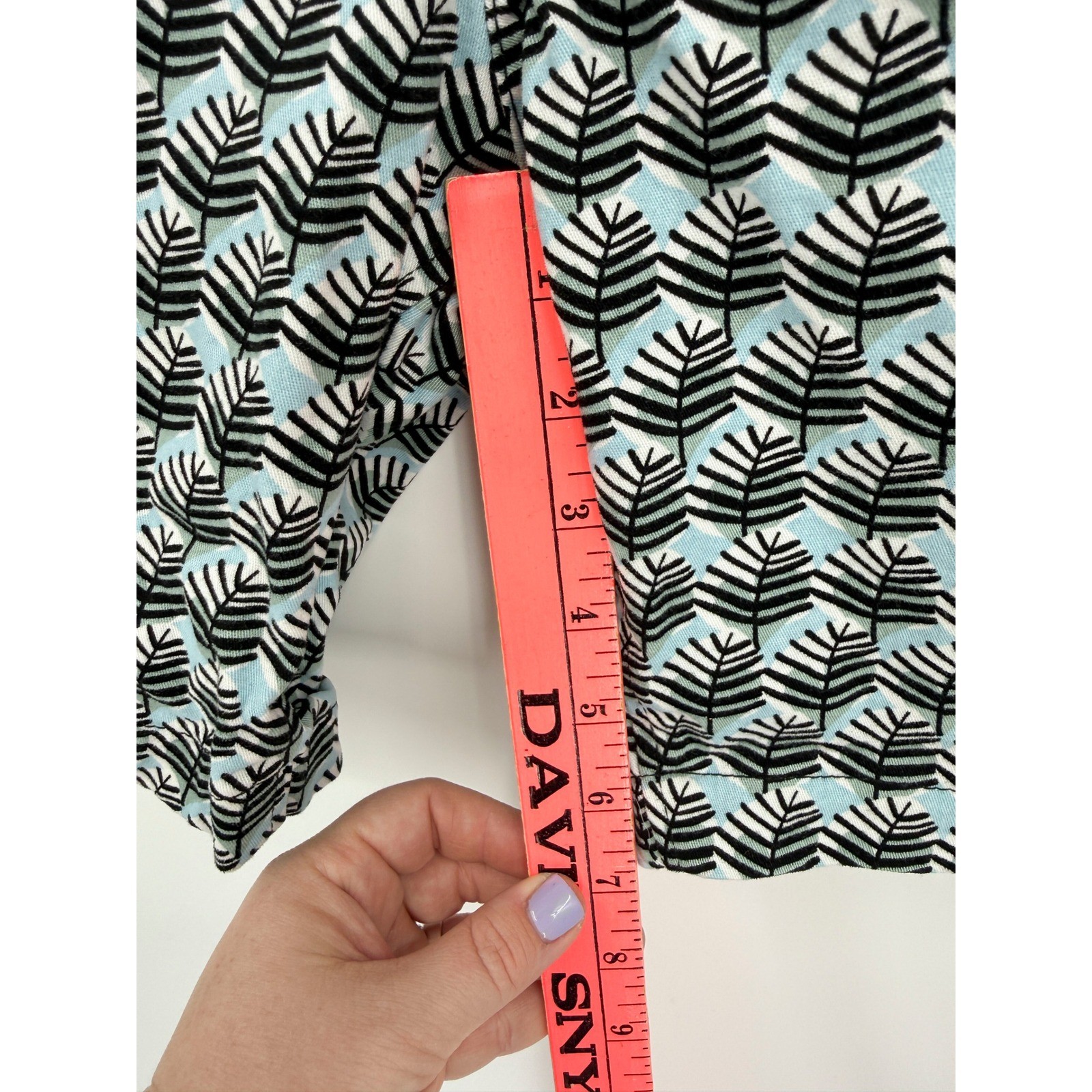 Bruno Oasis Shorts Men Med. Blue Black Leaf Print Casual Elastic Drawstring 0052