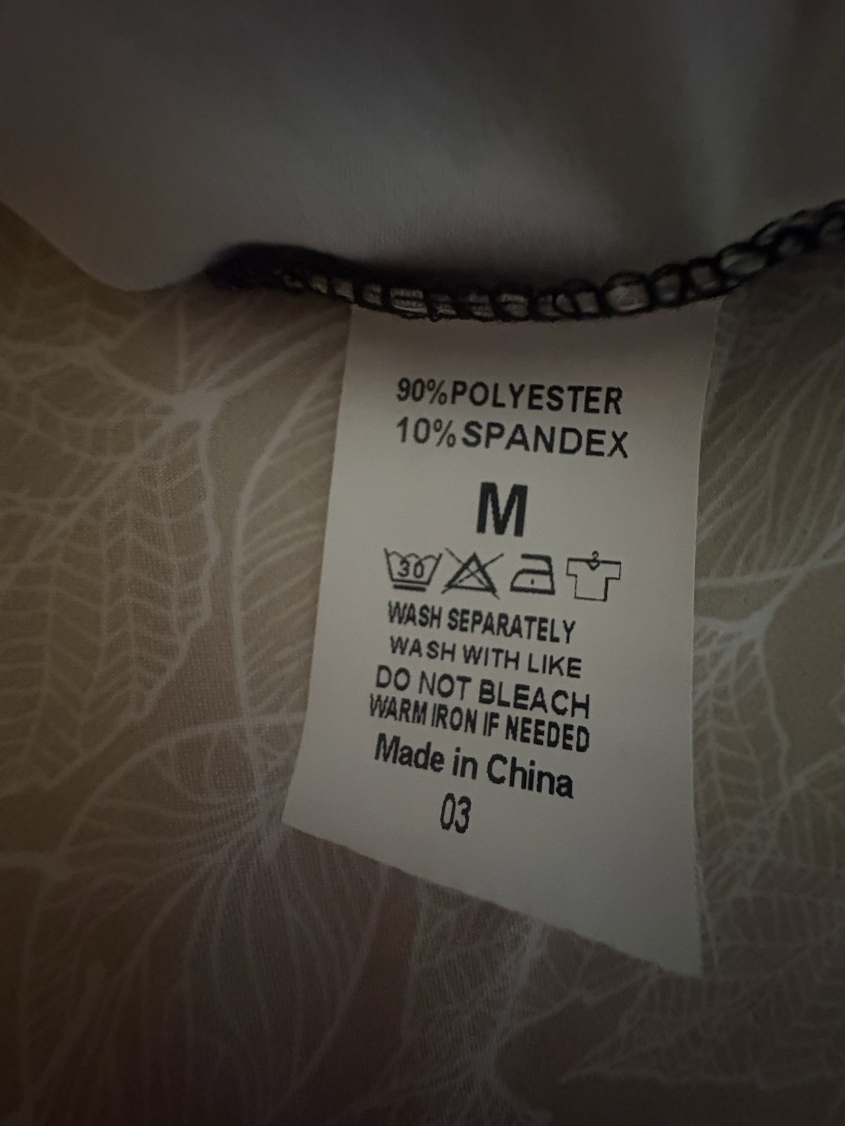 Women’s Black/White Animal Print V-Neck Short Sleeve Button Front Top Size M