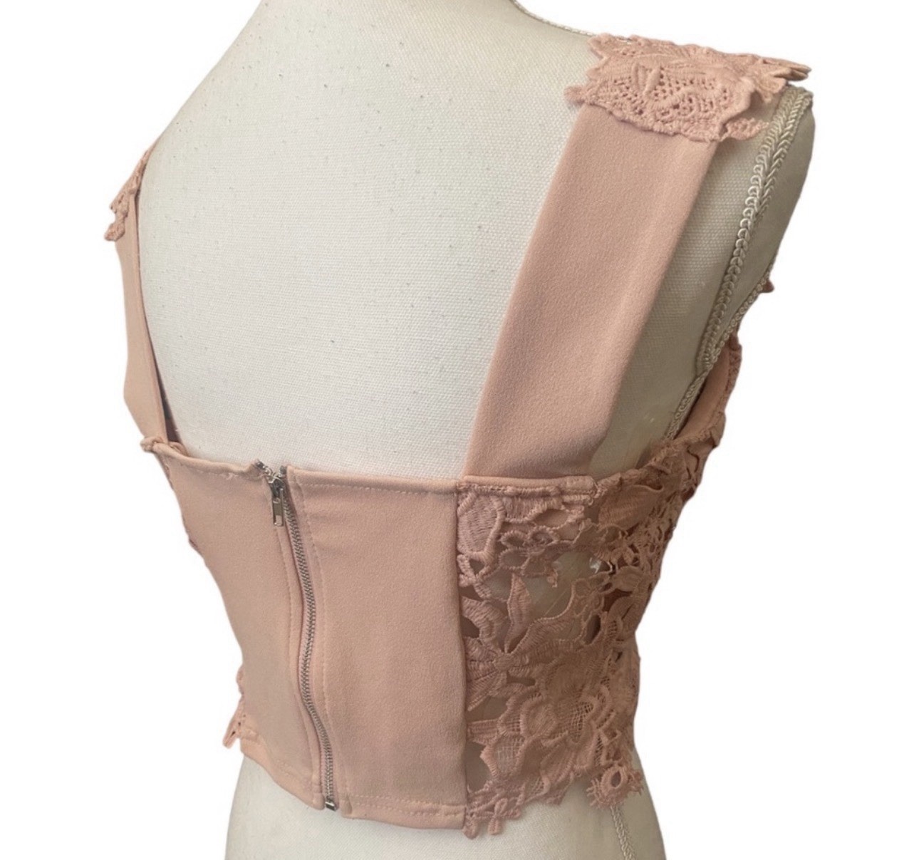 Fashion Nova | NEW “Sunshine Love Top” size XL Dusty Pink crochet crop top