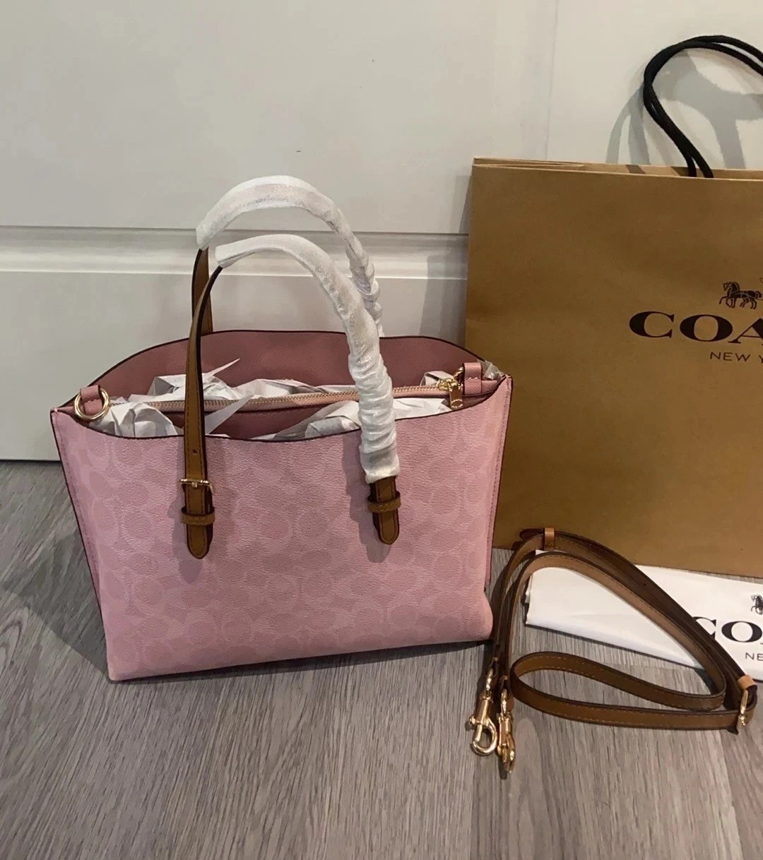 Coach CER24 Mollie Tote Bag 25 In Signature Canvas With Charms Powder Pink New