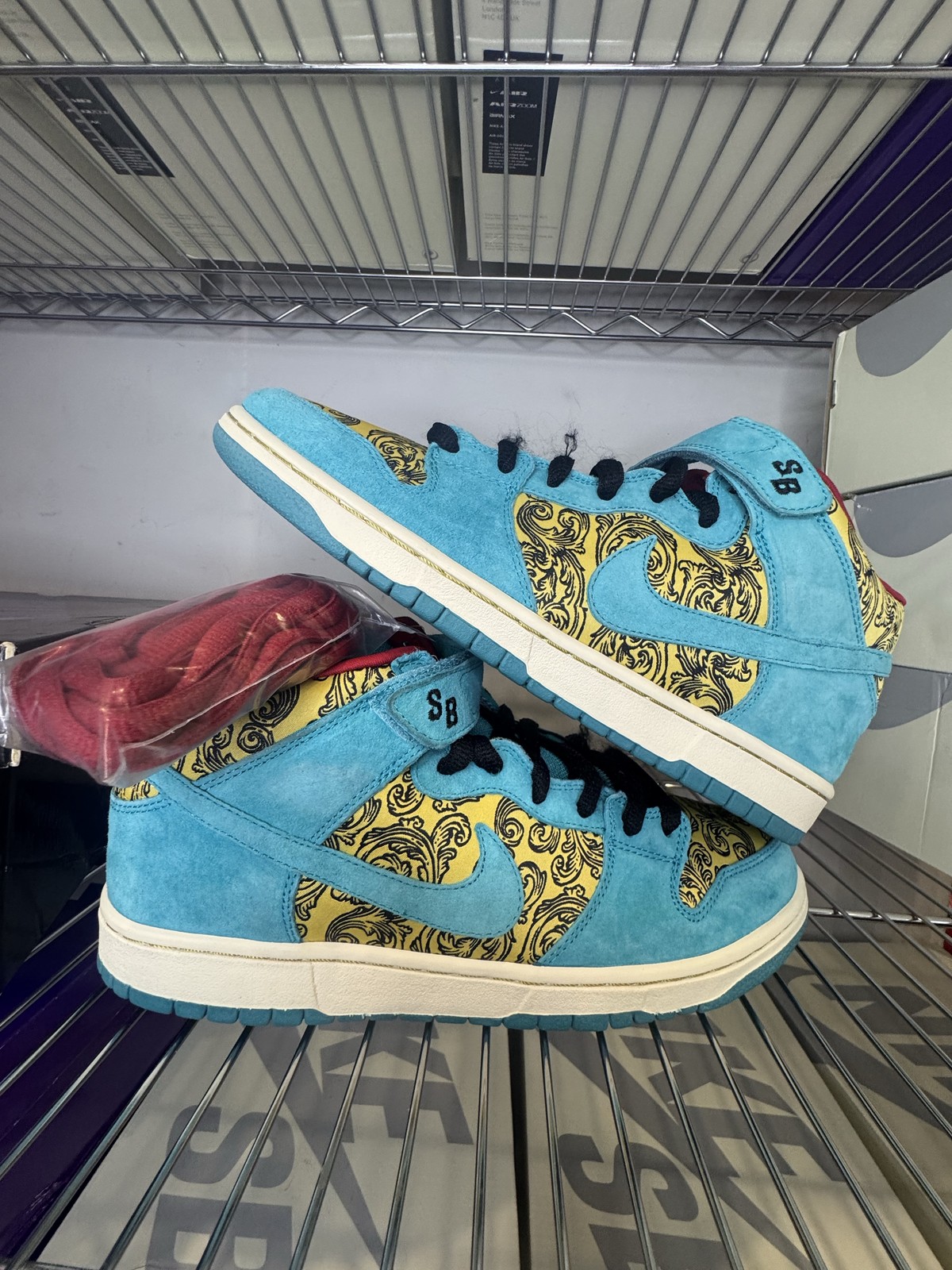 Nike SB Dunk Mid Premium Peacock – NEW10.5M/12WBrand NewOriginal Box (Good)