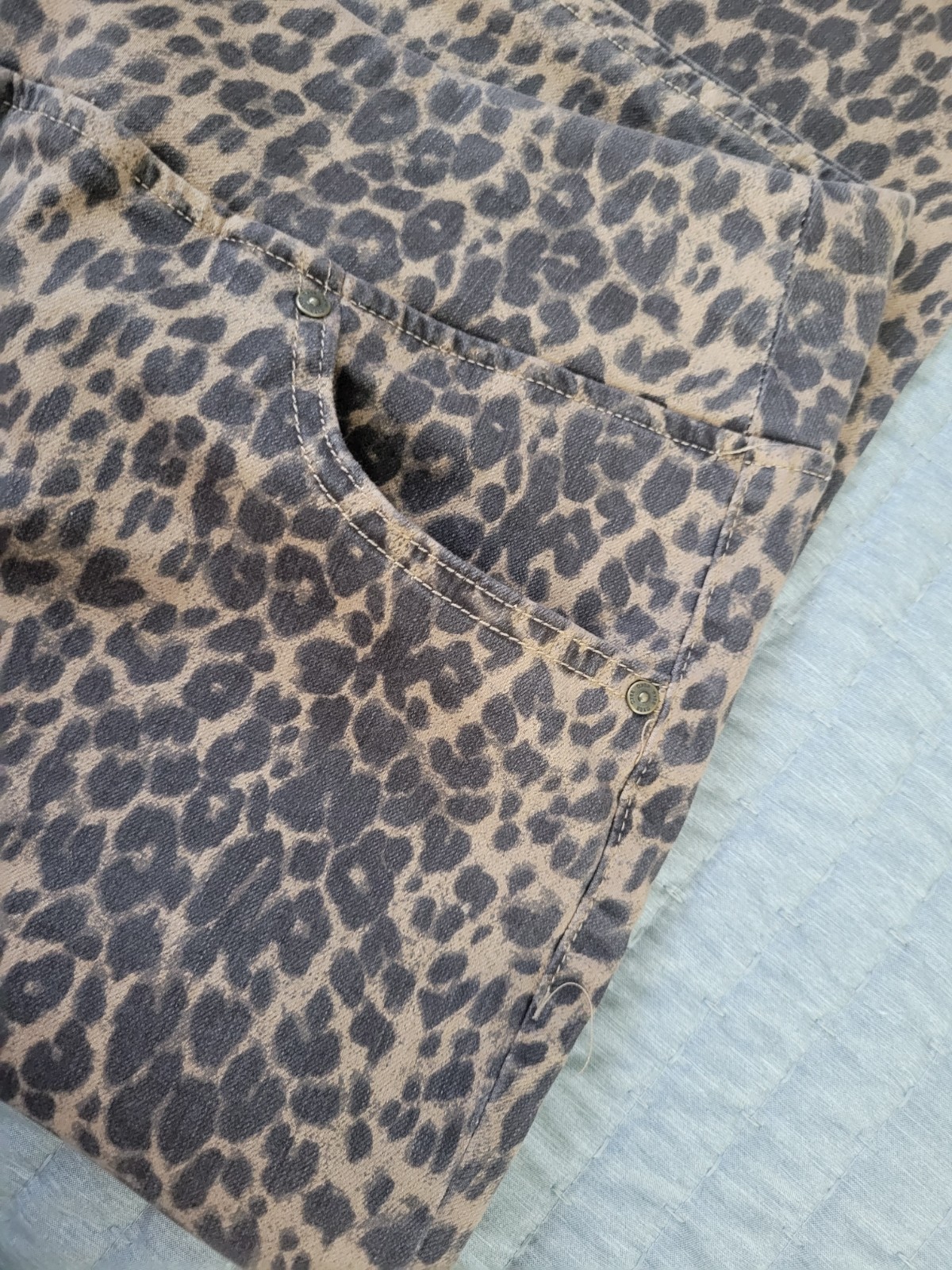 Belle Kim Gravel Size Petite 16 Leopard Twill Boot Cut Jean A696718 NWOT