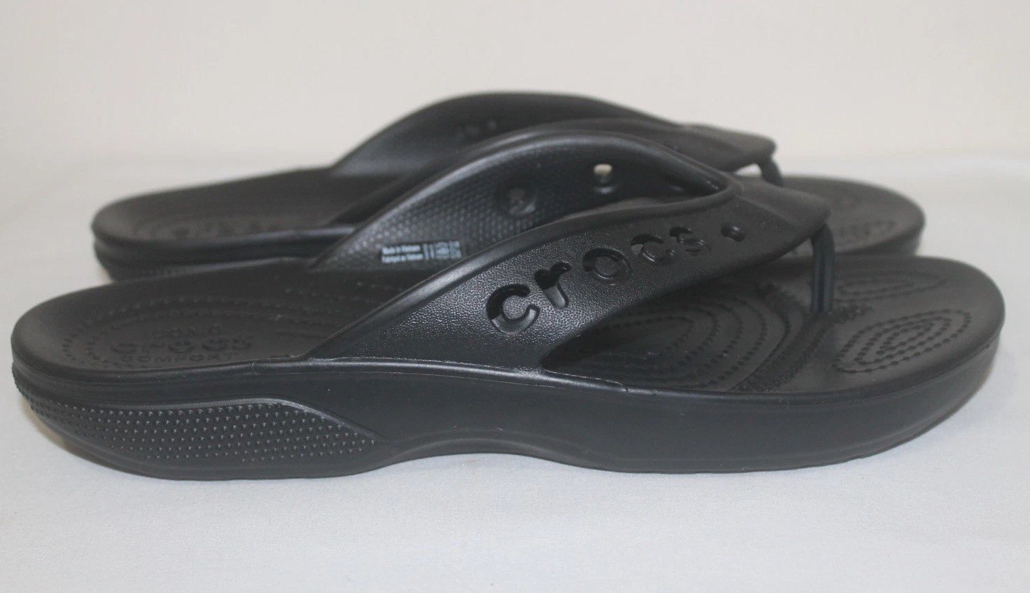 Crocs Baya II M8 W10 Flip Flops Sandals Black Slip-On Iconic Comfort Unisex