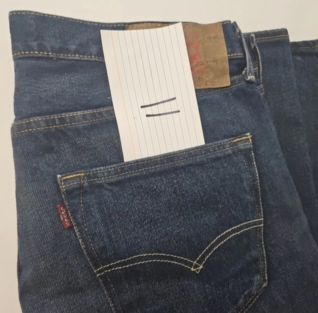 Levi’s 501 Men’s Denim Blue Jeans Button Fly Cotton 35 x 30 Dark Wash Distressed