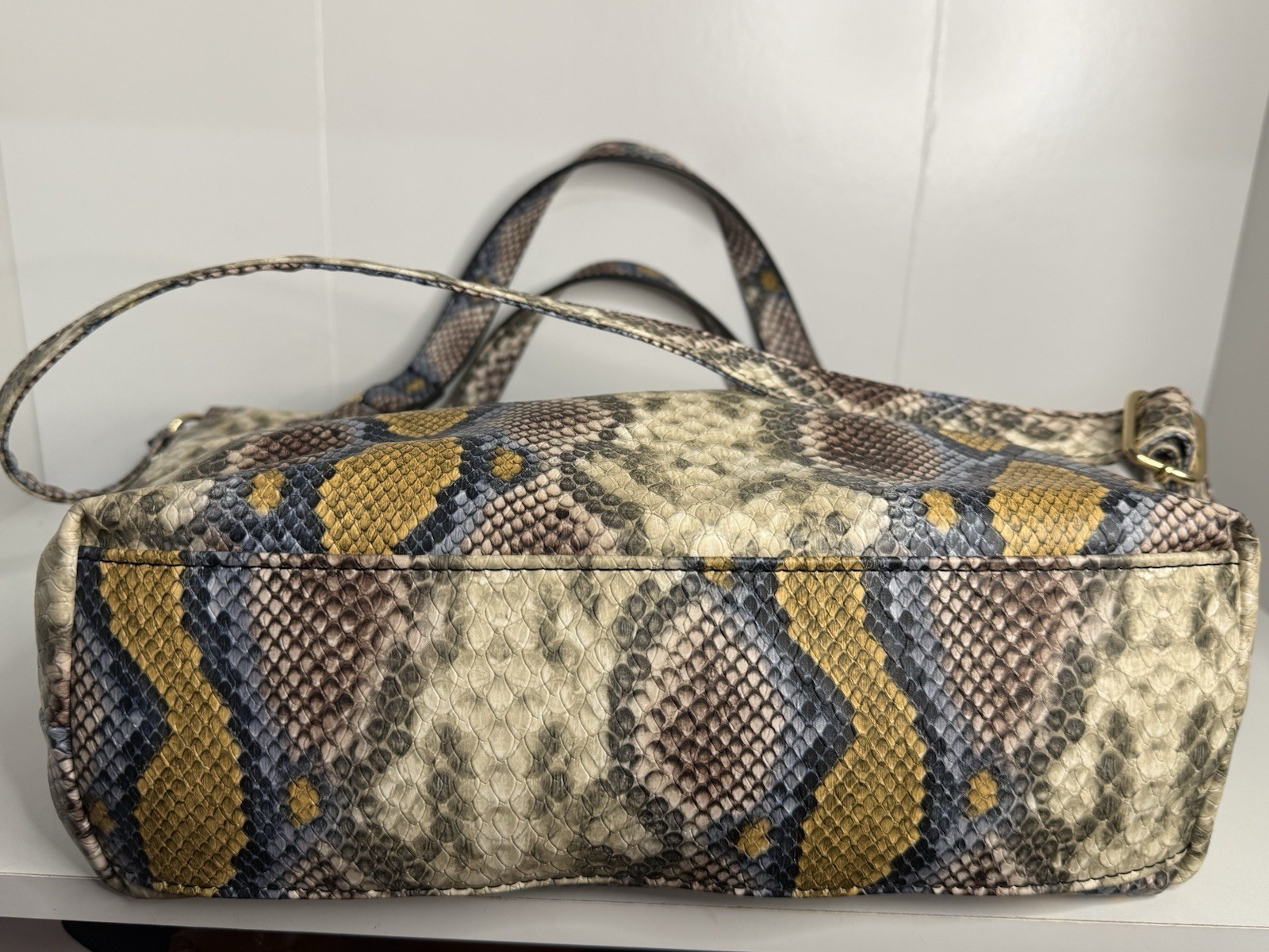 Jessica Simpson Multicolor Snake Print Satchel Zip, Pockets, Strap, Gold