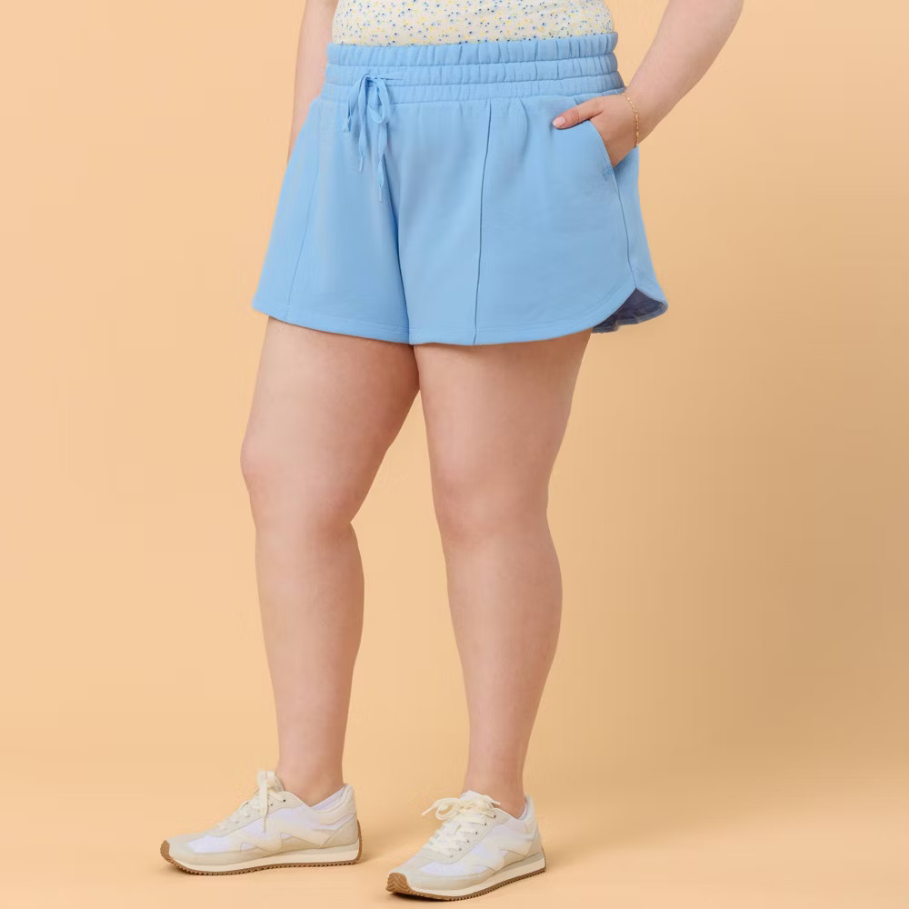 Blogilates Women Mommy & Me Marshmallow Dolphin Shorts – Medium Blue 1X