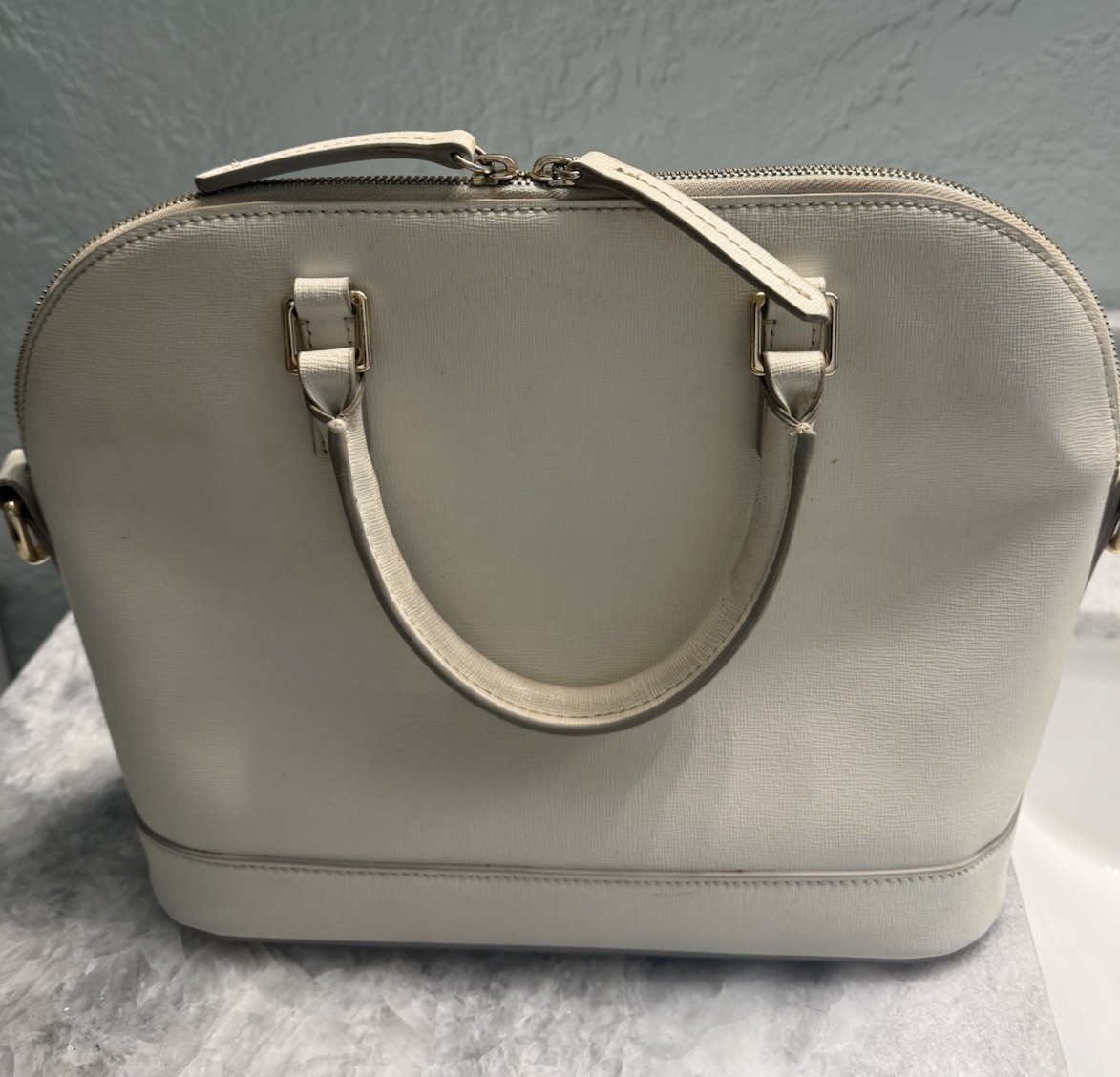 Dooney & Bourke White Leather Dome Satchel Handbag Zipper & Gold tone Metal