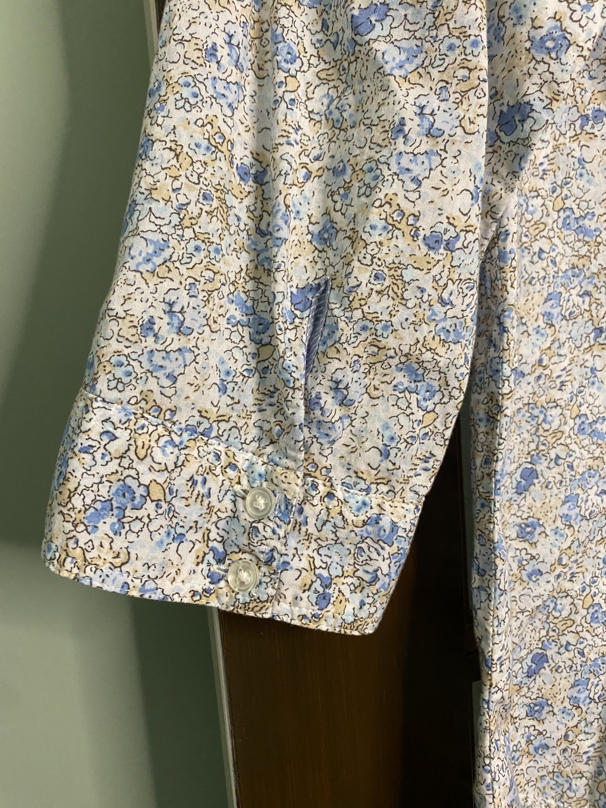 St. John’s Bay Women’s Size M Blue Floral Button Front Soft Cotton Blouse Top