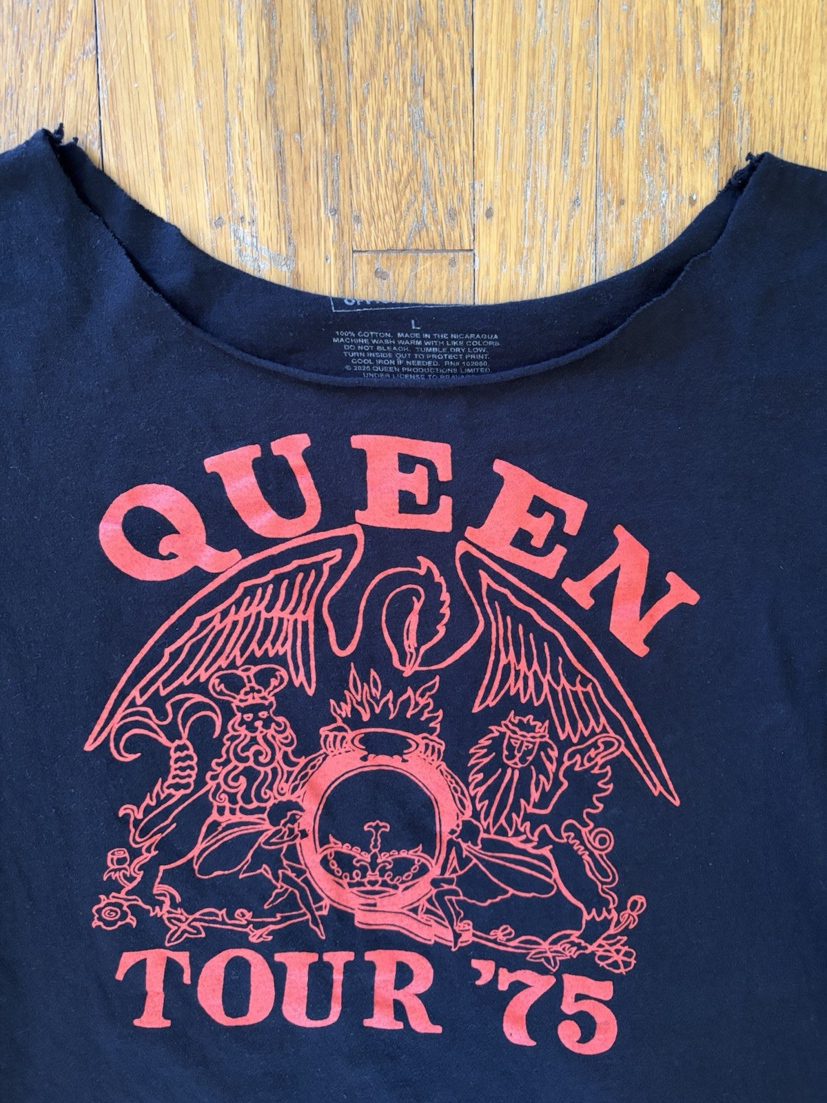 Queen Tour ’75 Vintage Style Black Shirt Size Large 100% Cotton