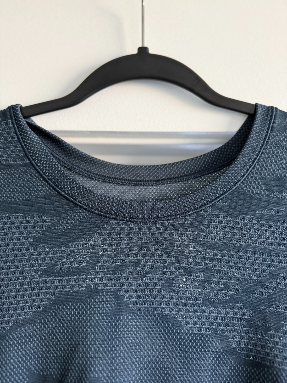 Lululemon T-Shirt Mens XL Blue Camo Short Sleeve Stretch Athletic – SEE PICS