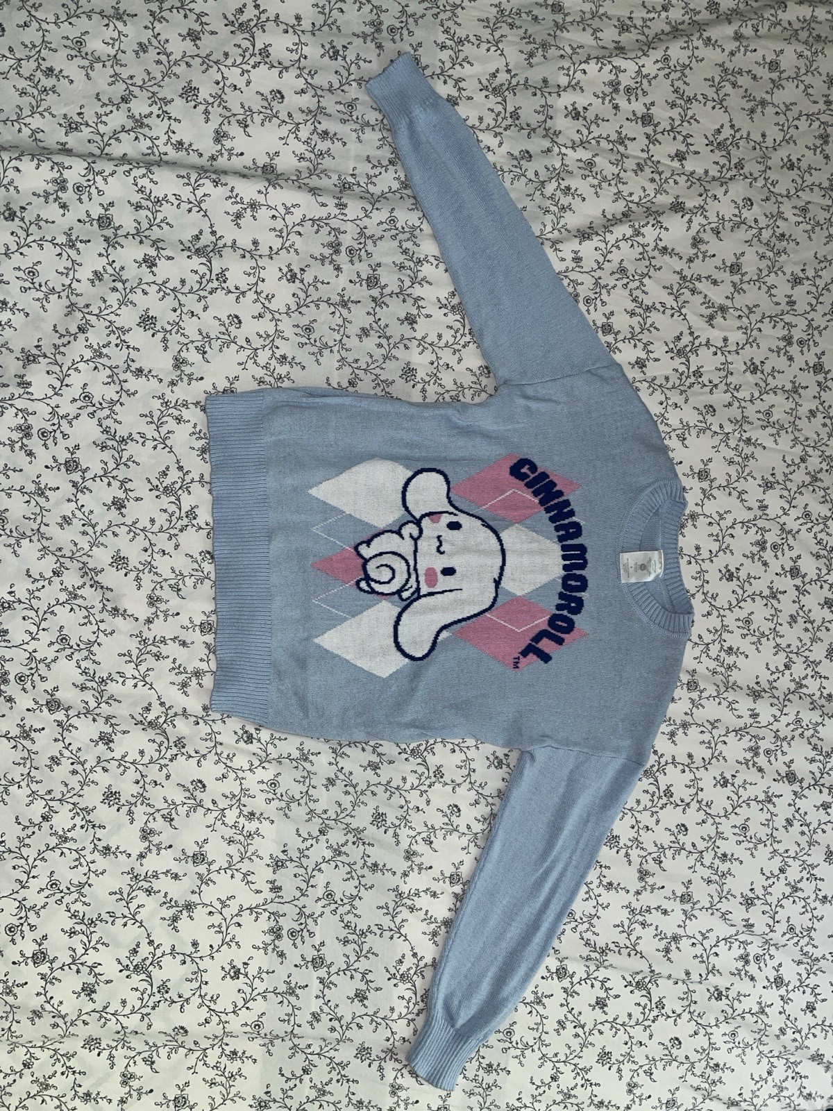 CINNAMOROLL Sweater