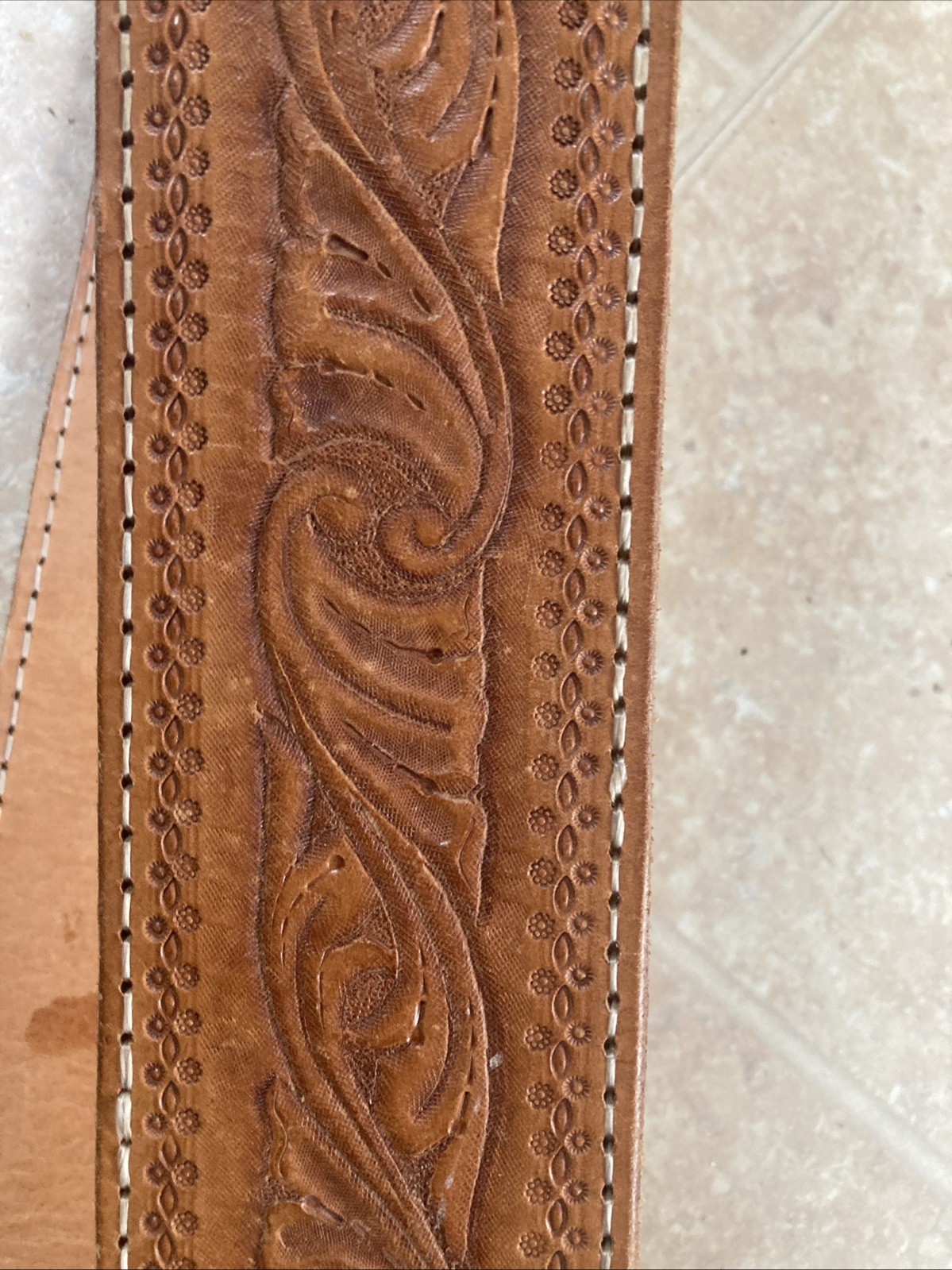 vintage HAND TOOLED belt Size 46 brown Genuine leather 2-3/4 Inch Wide