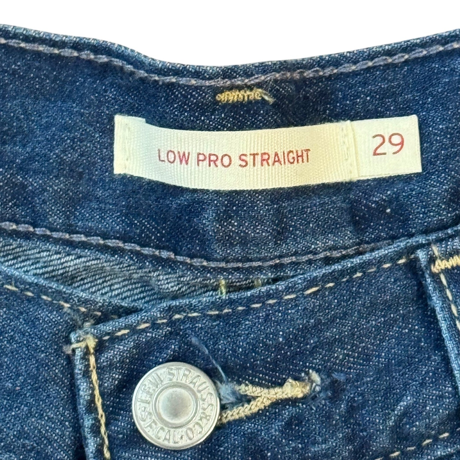 Levi’s Low Pro Straight Jeans Womens 29×30 Blue Low Rise Relaxed Fit Denim NEW