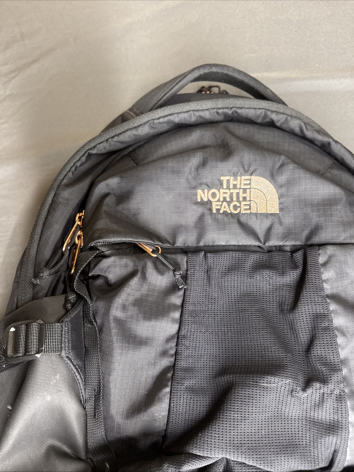The North Face Women’s Recon Luxe Backpack, TNF Black/Burnt Coral, OS – USED