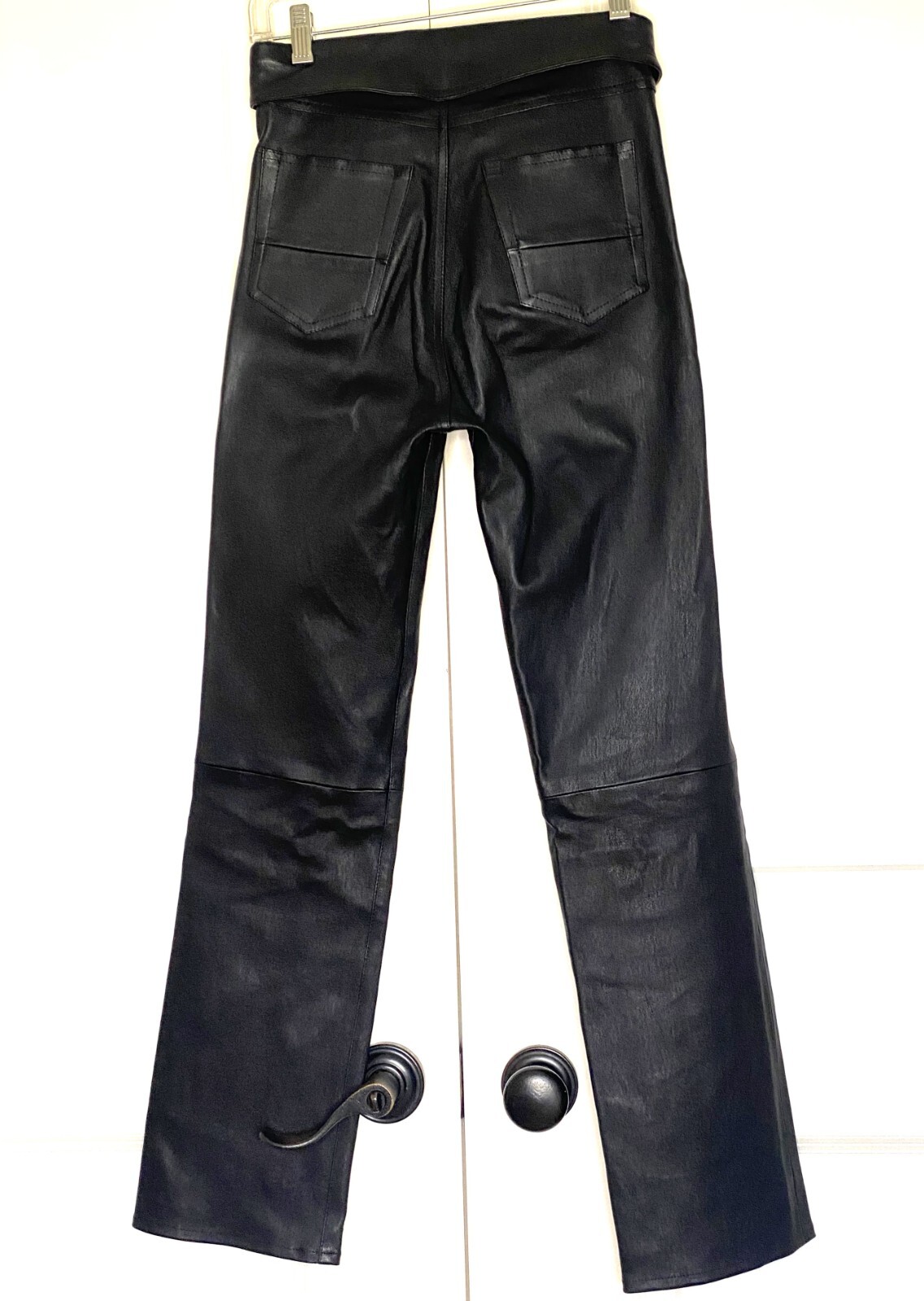 AMIRI BLACK NAPPA LEATHER STRETCH STRAIGHT LEG PANTS SIZE: 2 (XS)