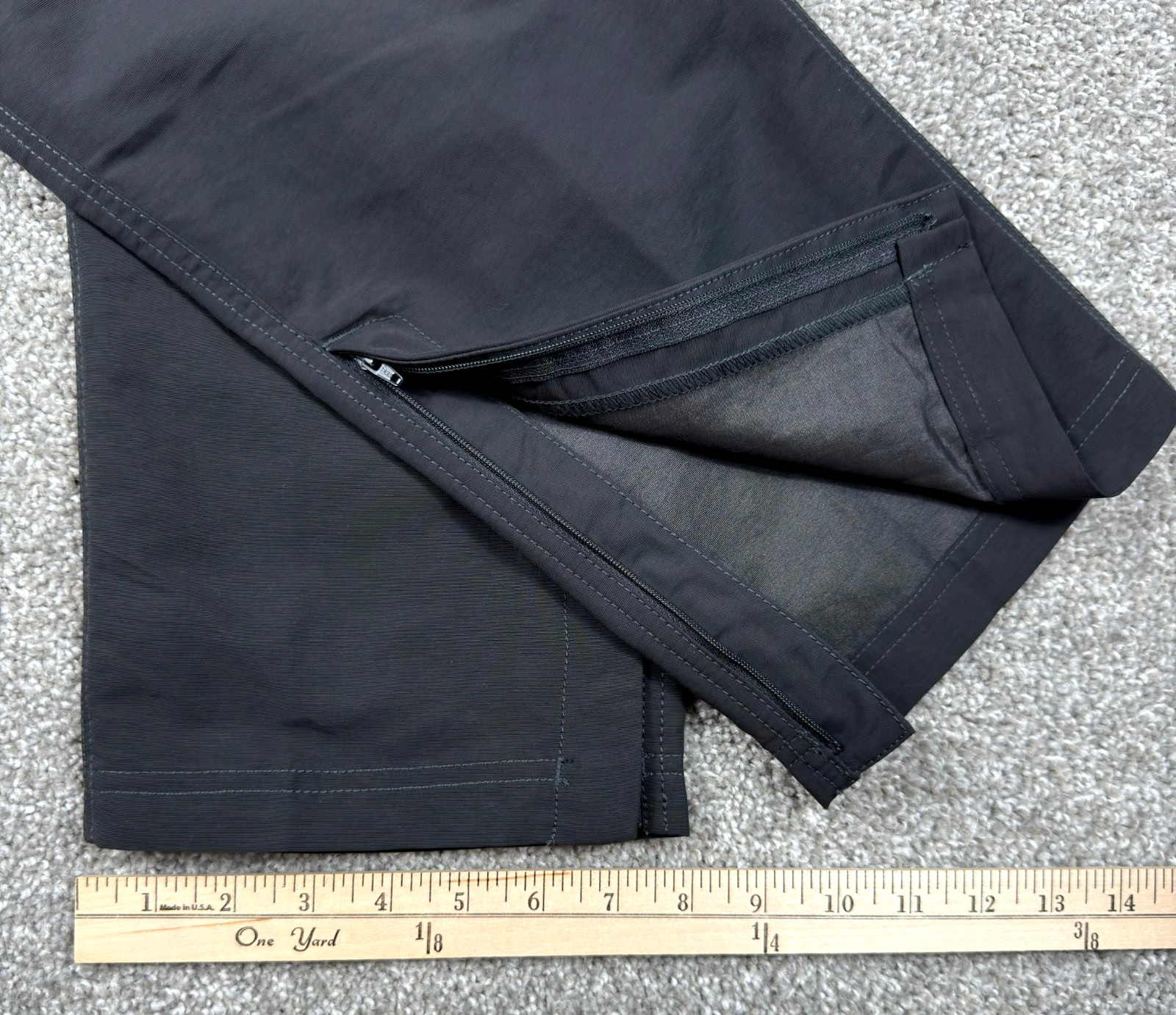 The North Face Hiking Pants Men’s 32×28 Black Stretch Zip Leg Outdoor Trail