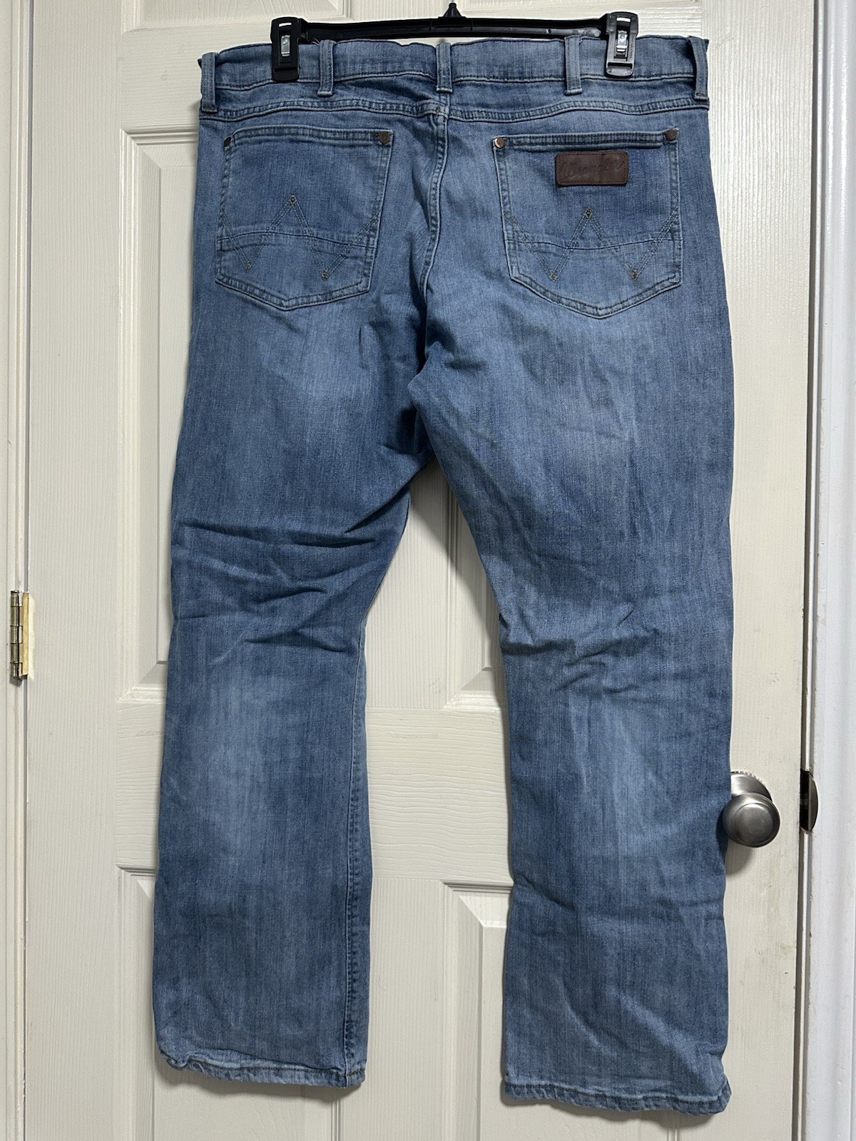 Wrangler Retro Men’s Slim Bootcut Blue Medium Wash Stretch Denim Jeans