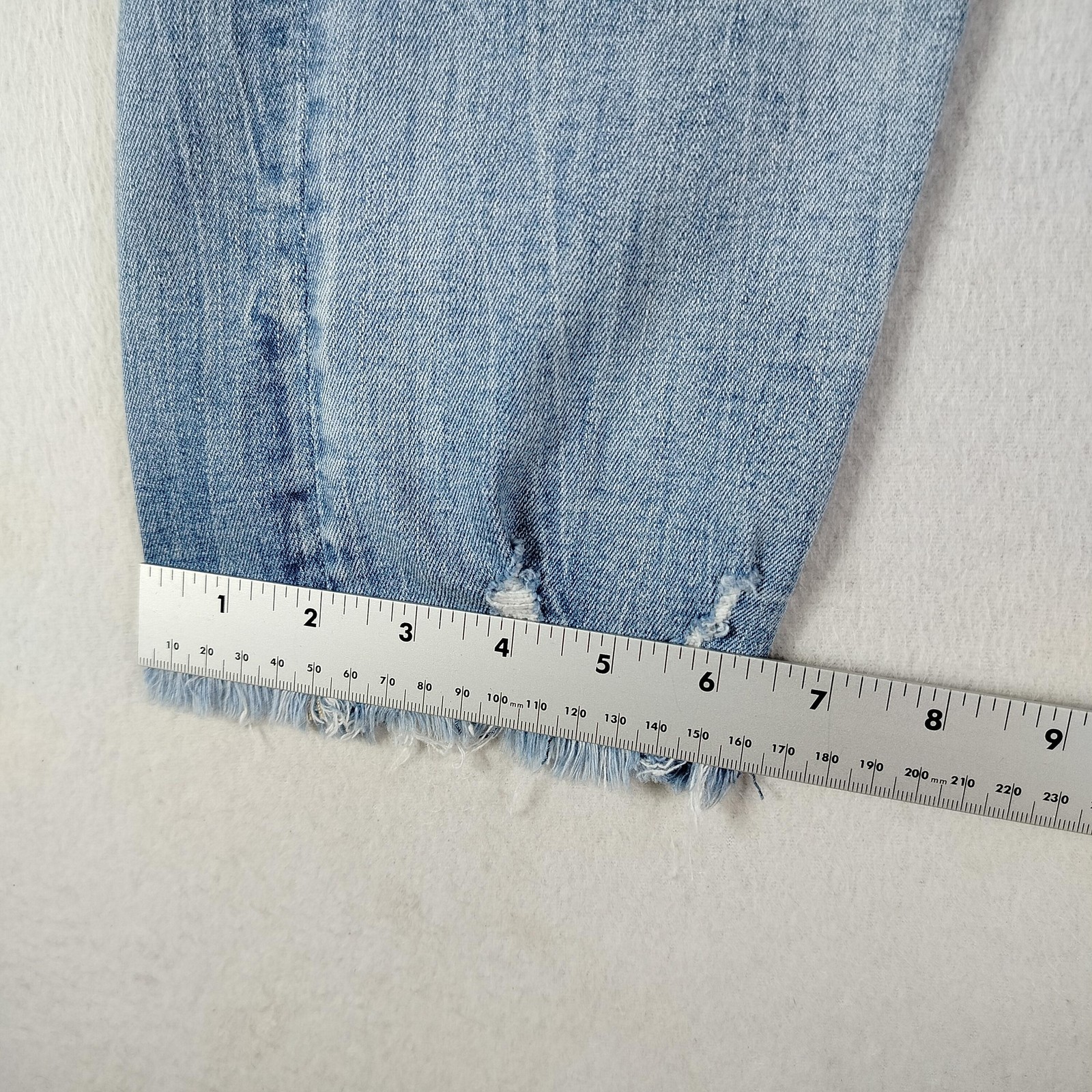 Buckle Black Jeans Womens 32 Light Wash Fit 256 Distressed Raw Hem Boyfriend Fit