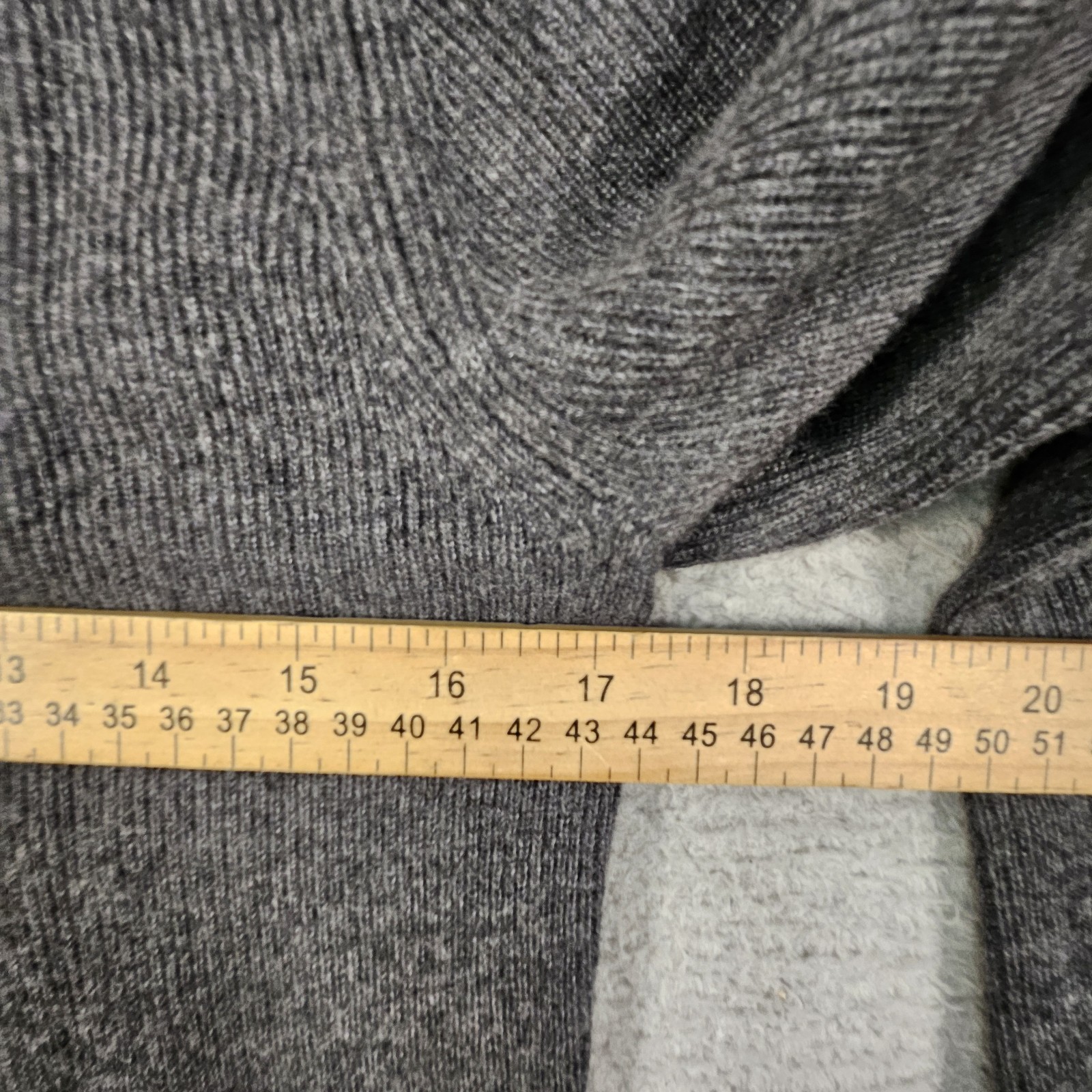 Robert Rodriguez V Back Sweater Womens M Gray Wool Cashmere Bell Sleeve Designer