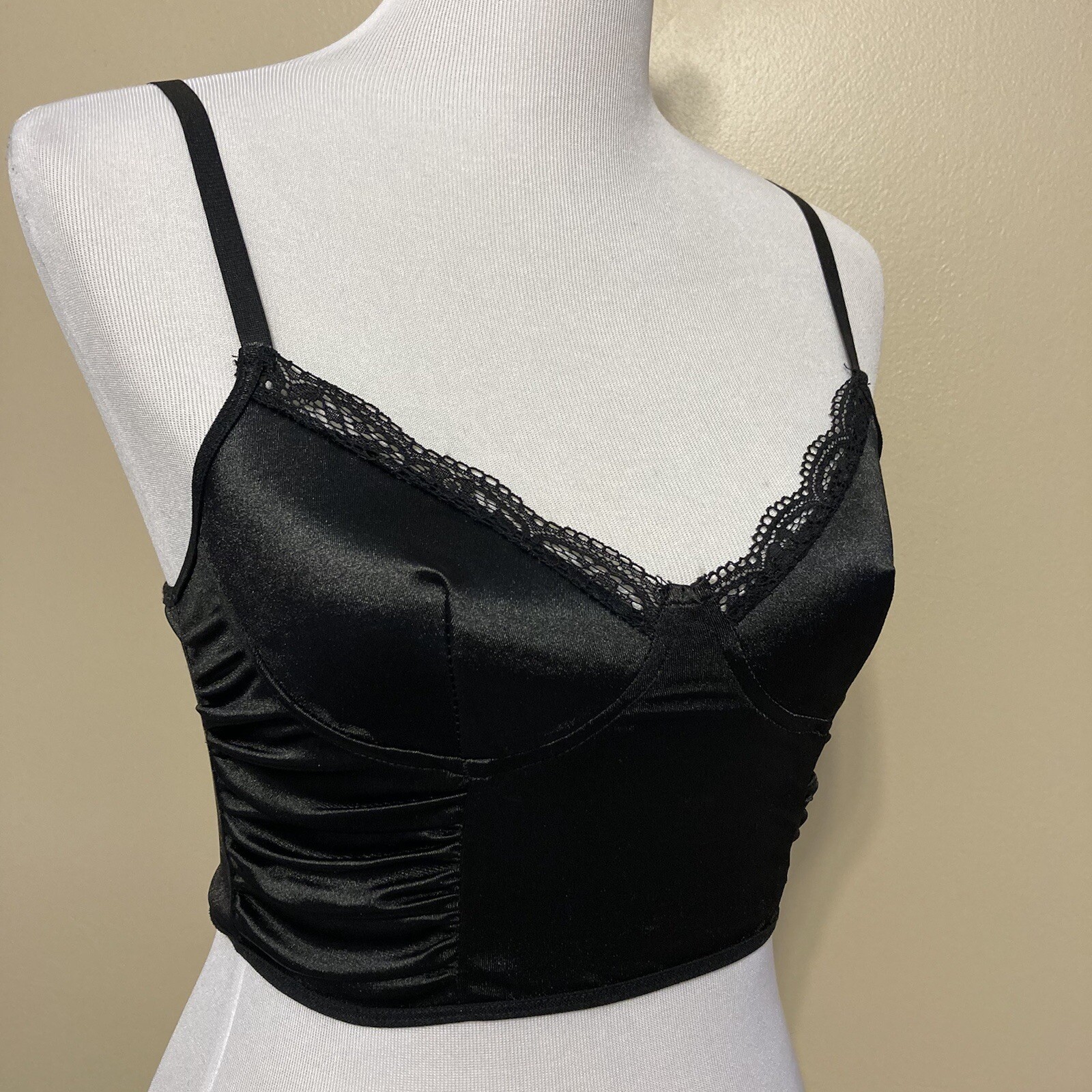 Corsette Sz S Eyelet Trim Smooth Satiny Feel Adjustable Straps Shein Bra