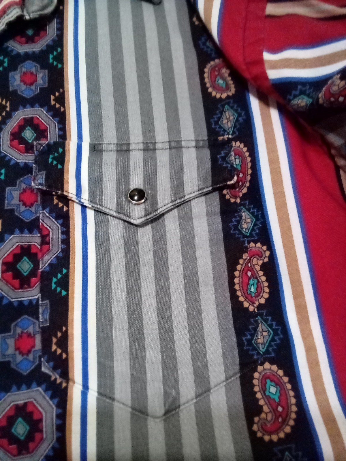 Vintage 90s Wrangler Brushpopper Western Black Pearl Snap Aztec USA Shirt