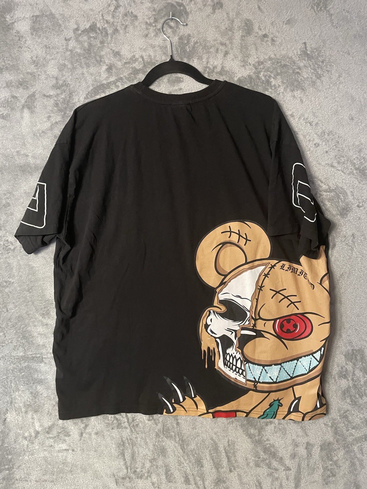 MAN boohooMAN Black Graphic Zombie Bear T-Shirt Men’s L Short Sleeve
