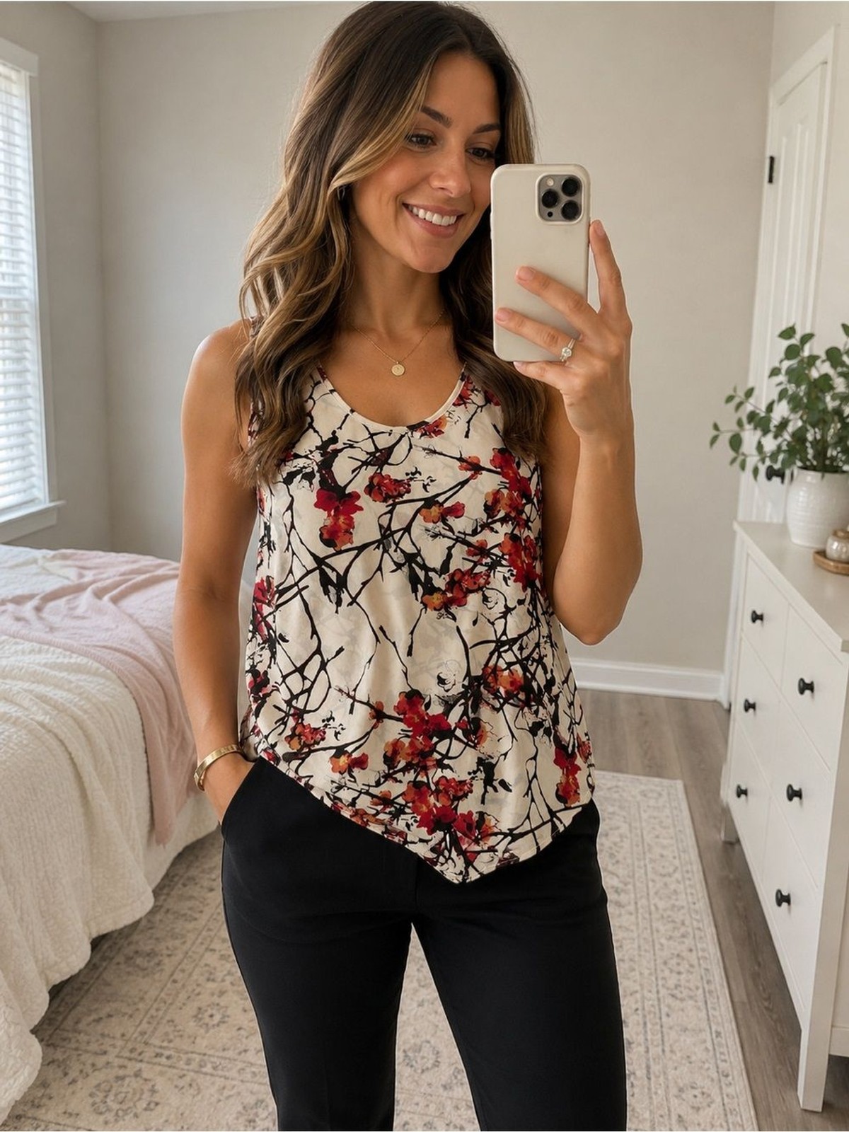 Kensie Floral Sleeveless Blouse Size Small White Red Black Career Tank Top