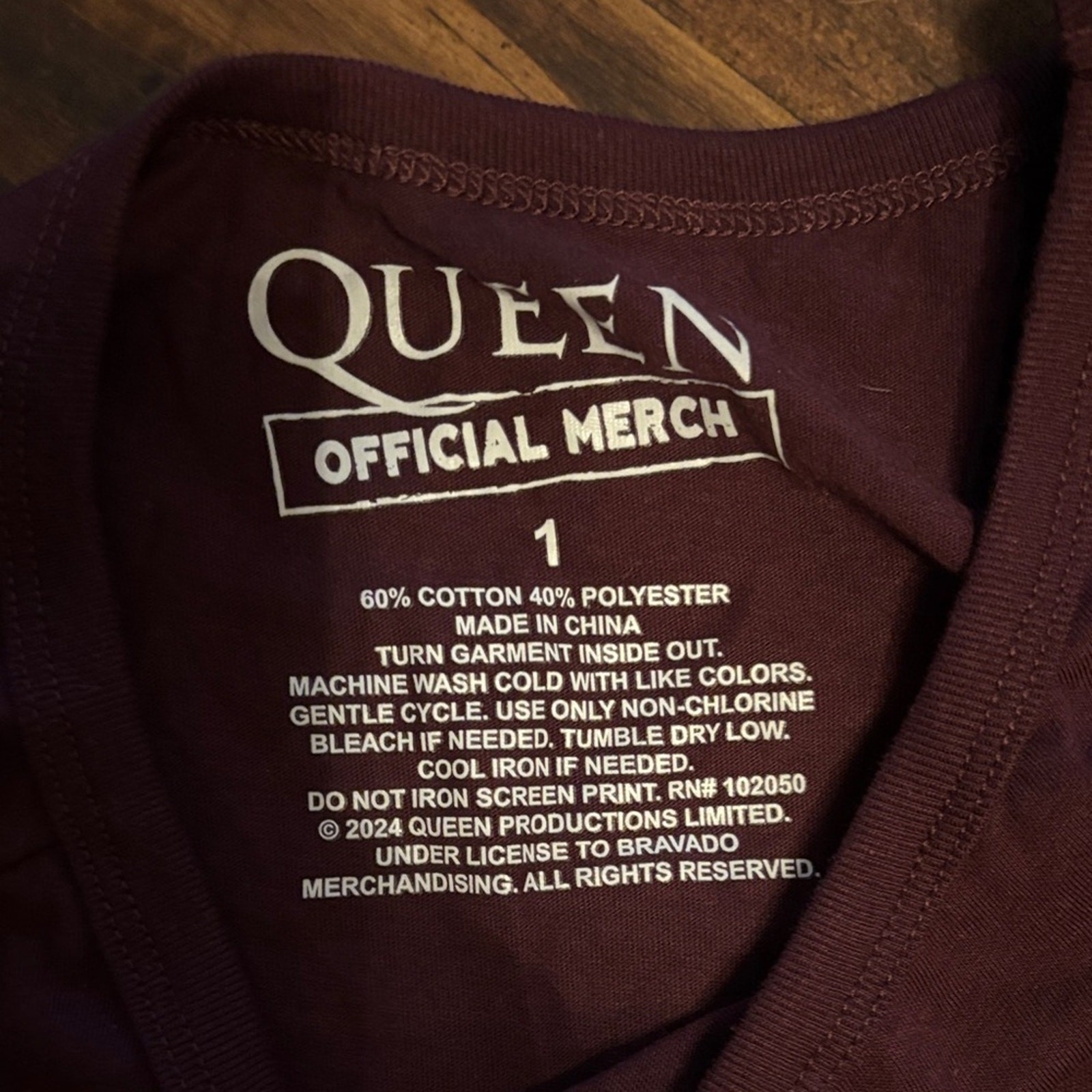 Queen official merch Maroon Graphic Tank Top sleeveless 1 xl