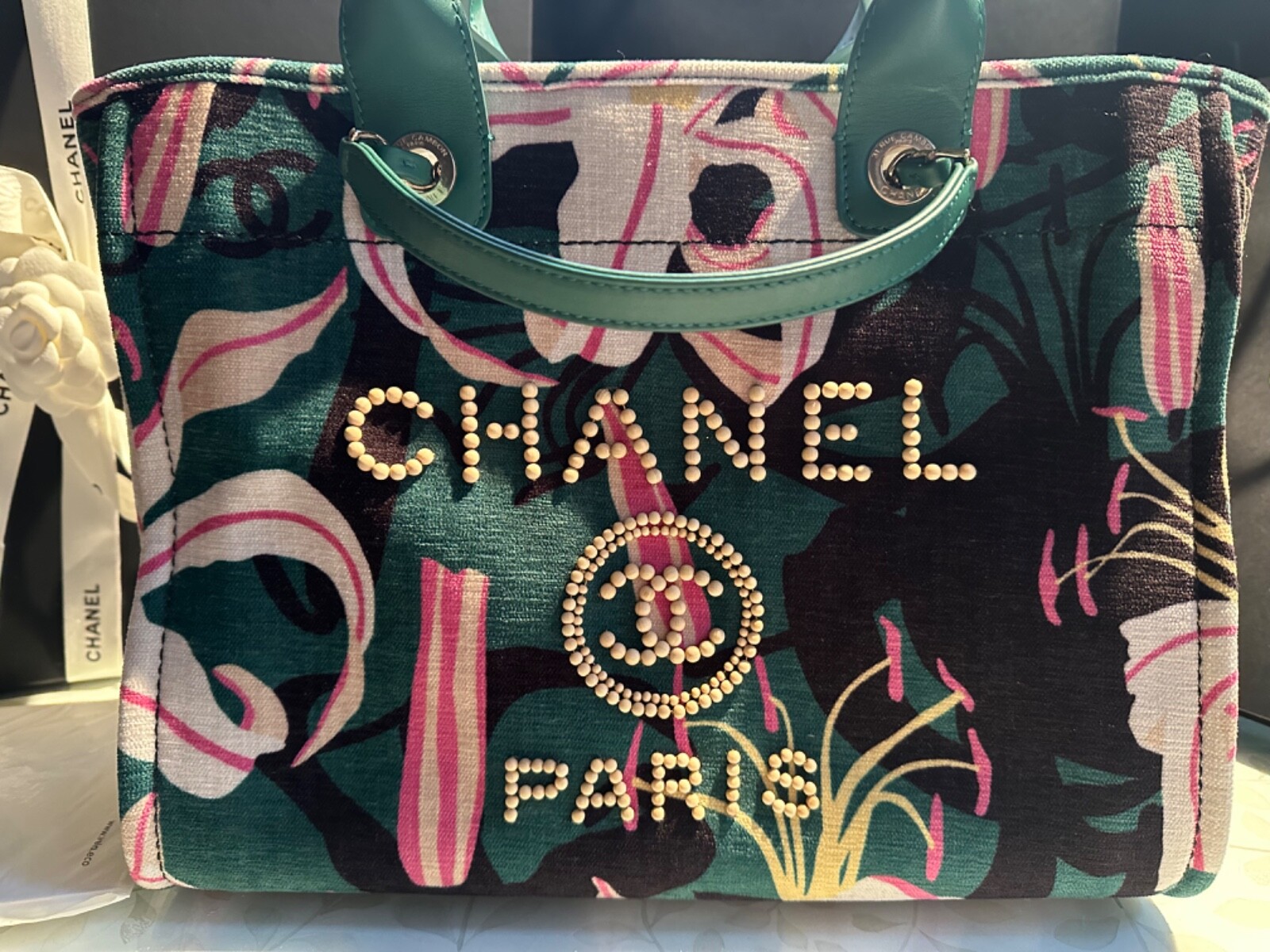 New 23A CHANEL LARGE Shopping Deauville Tote Pink Lilly Green Black + Pouch Bag