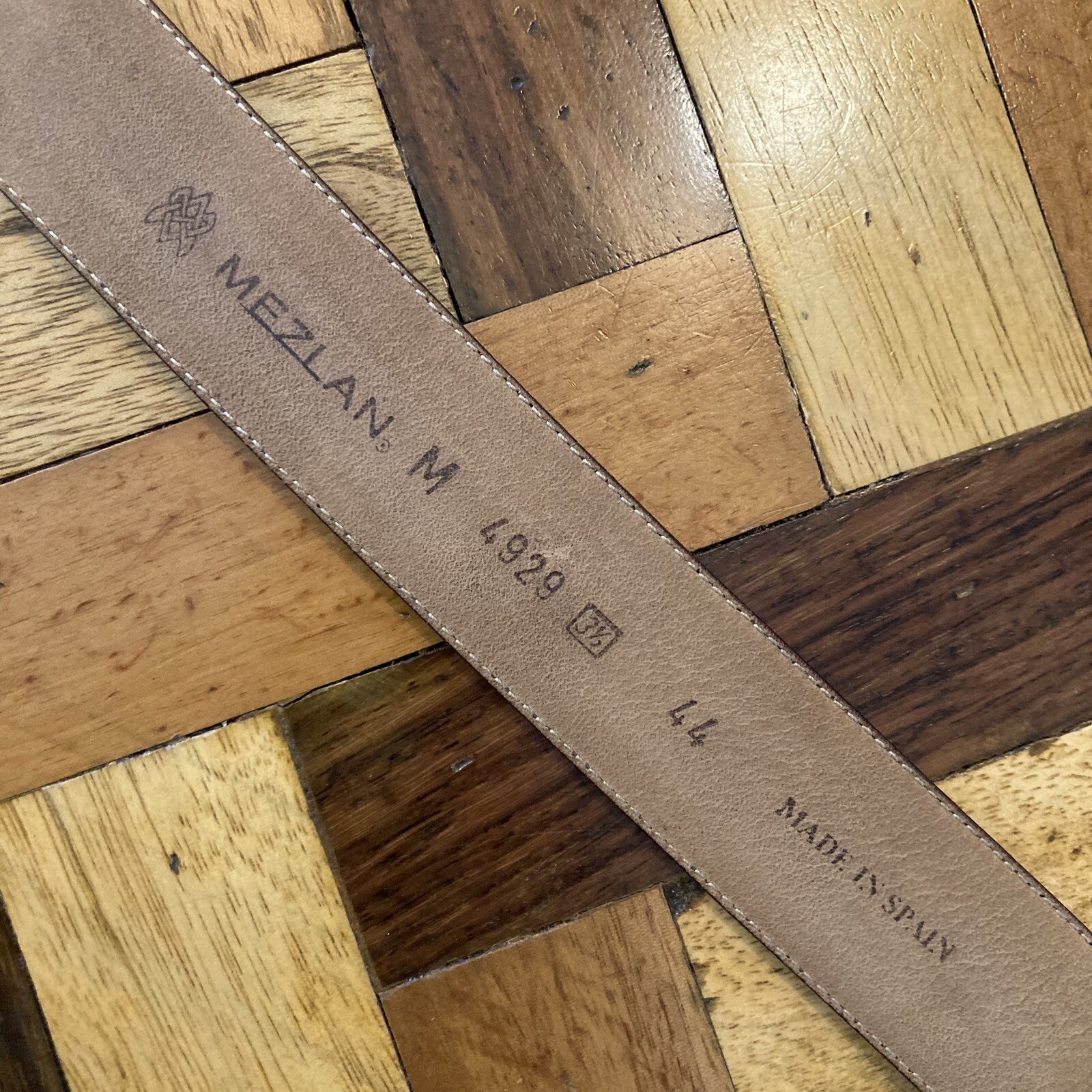 Mezlan Solid with Woven Inlay Brown Leather Mens Belt Size US 44 Made in Spain