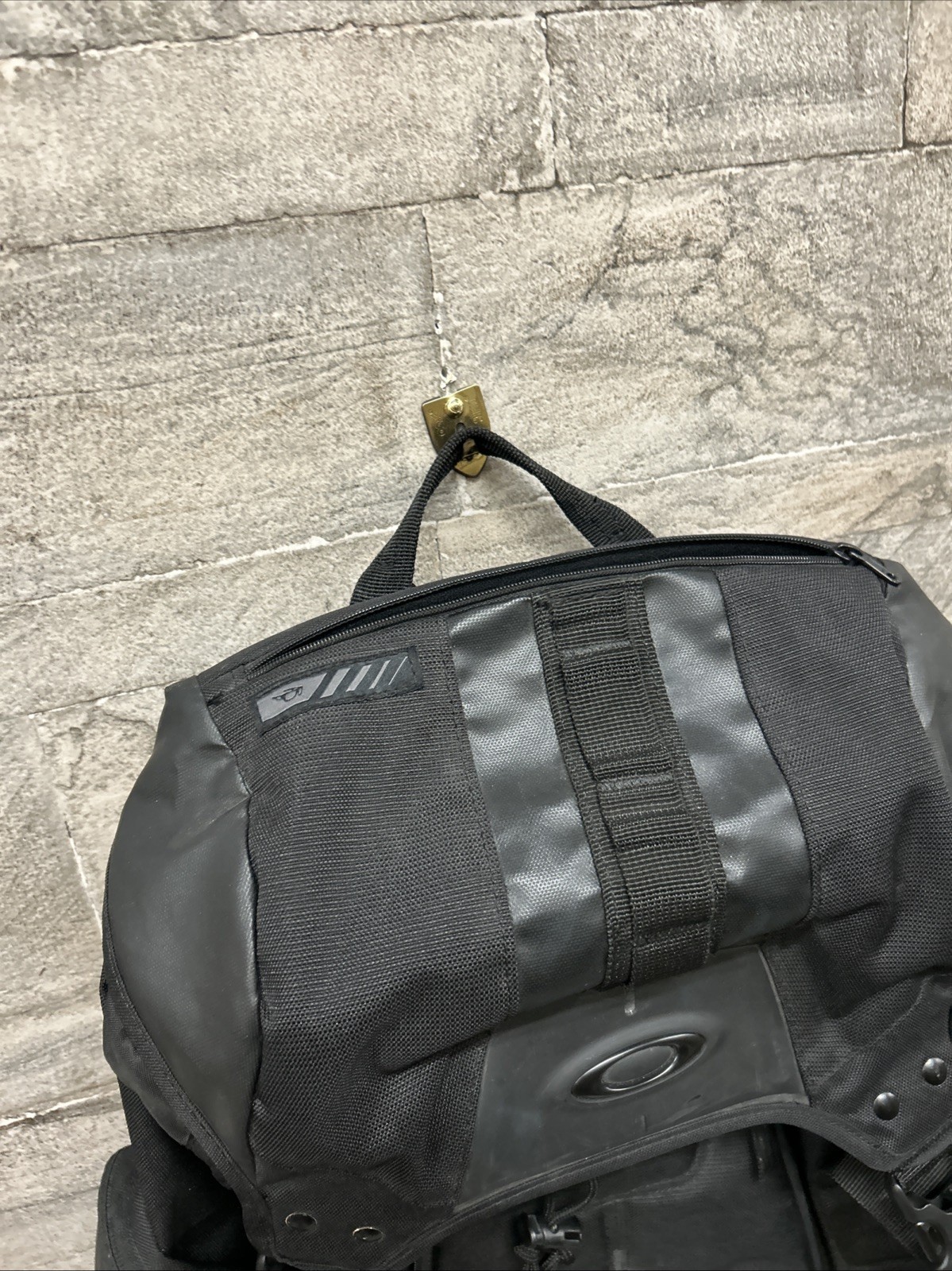 Oakley Gearbox LX Backpack All Black Blackout Tactical Stealth Bag Excellent