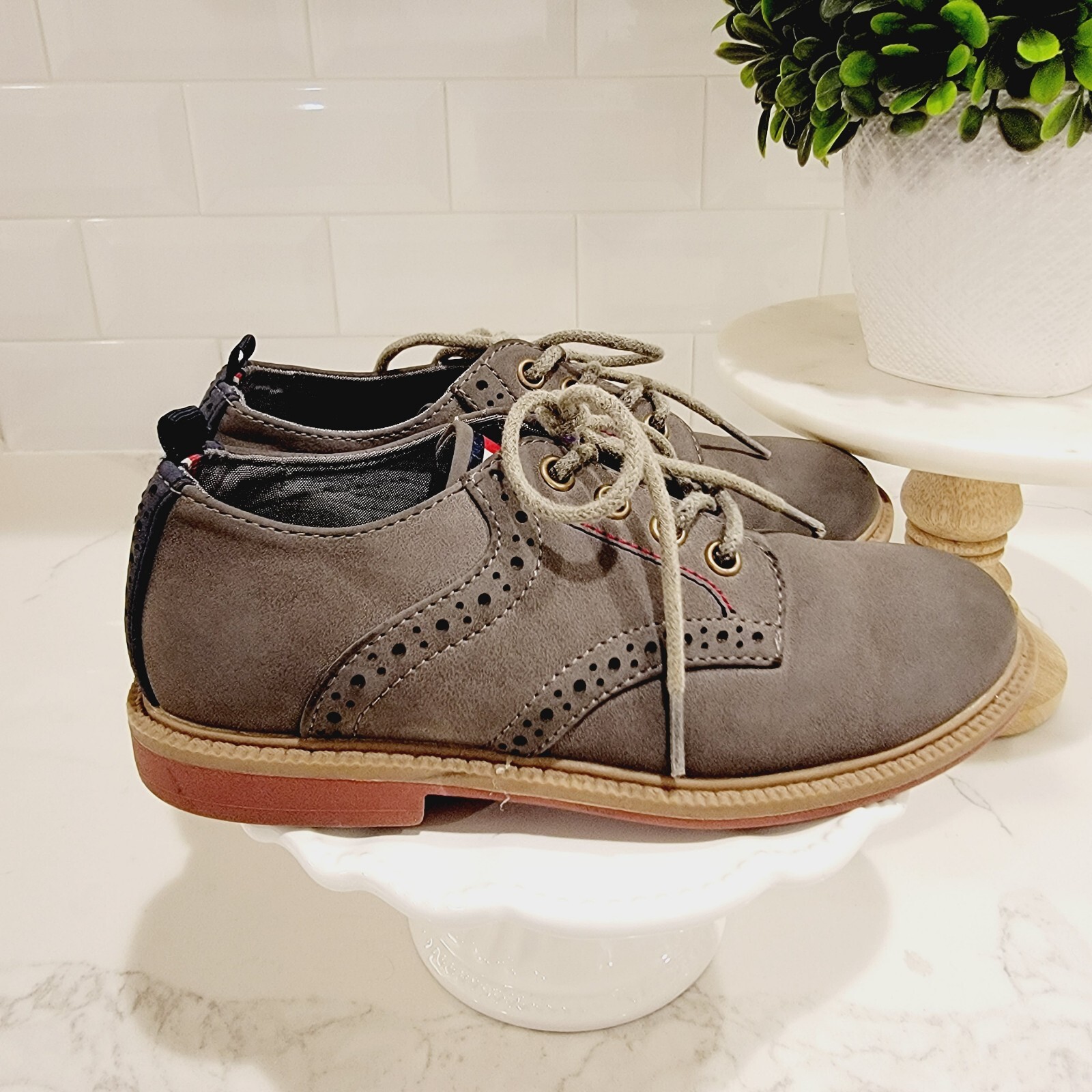 TOMMY HILFIGER Michael Pearl Boys Oxford Grey Lace Up Shoes Size 12
