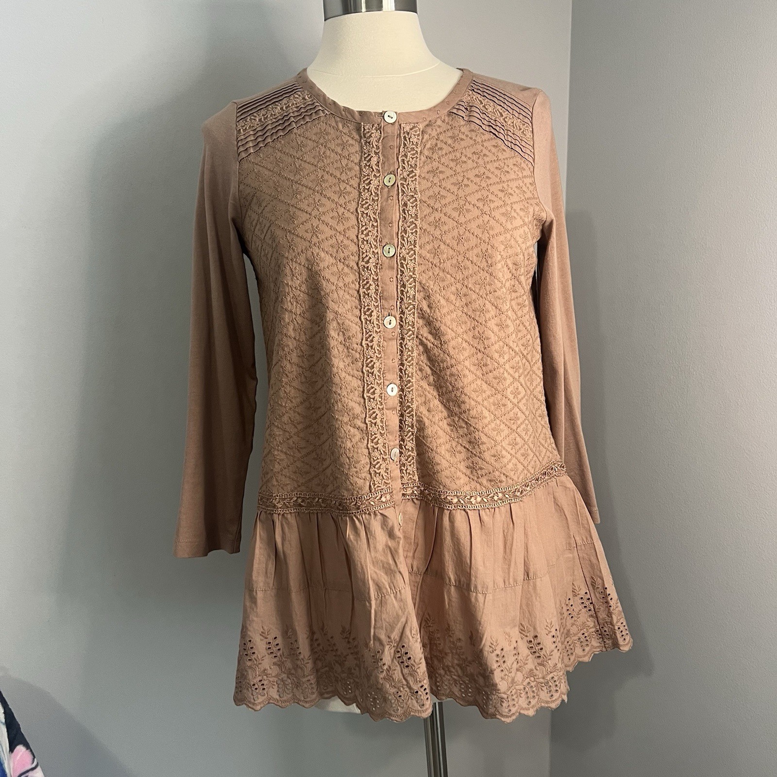 LOGO LAVISH Lori Goldstein Size XXS Cocoa Button Front Top w/ Knit Sleeves