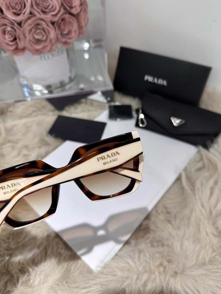 PRADA PR15W Tortoiseshell Frame Brown Lens Sunglasses 54 19-140