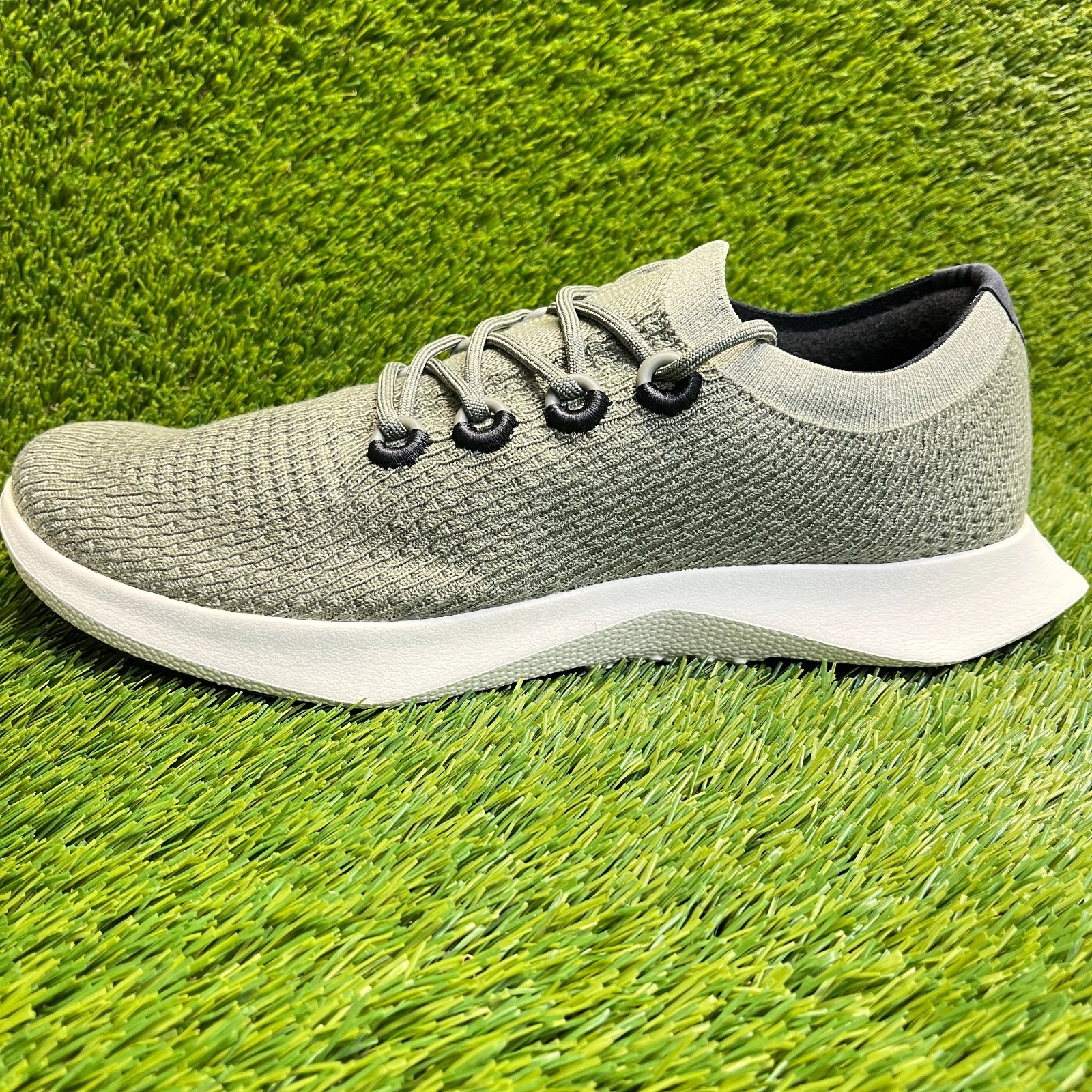 Allbirds Tree Dasher 2 Mens Size 13.5 Rugged Green White Running Shoes Sneakers