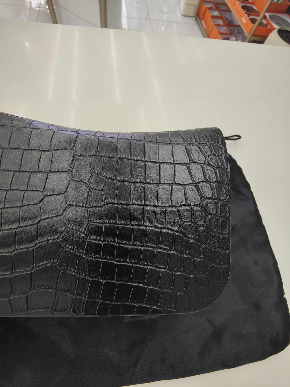 Saint Laurent elise black crocodile embossed chain bag (24 × 15 × 9)cm