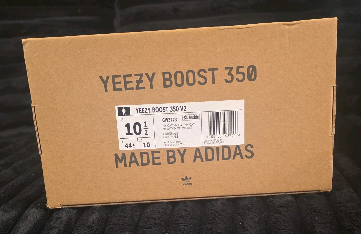 adidas Yeezy Boost 350 V2 MX Oat Men’s 10.5 Athletic Sneaker GW3773 Kanye West