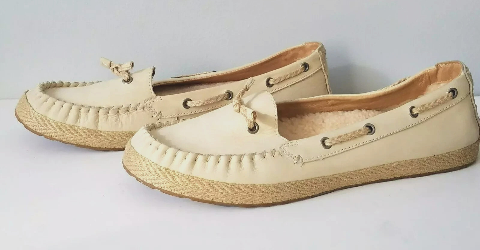 UGG Chivon Ivory Leather Removable Insole Espadrille Flat Moccasin Shoes Size 11
