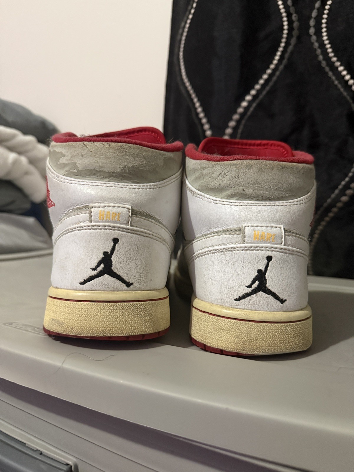 Jordan Air Jordan 1 Mid Hare 2015 – 719551-123 – Size 10.5 Hare Jordan 1s