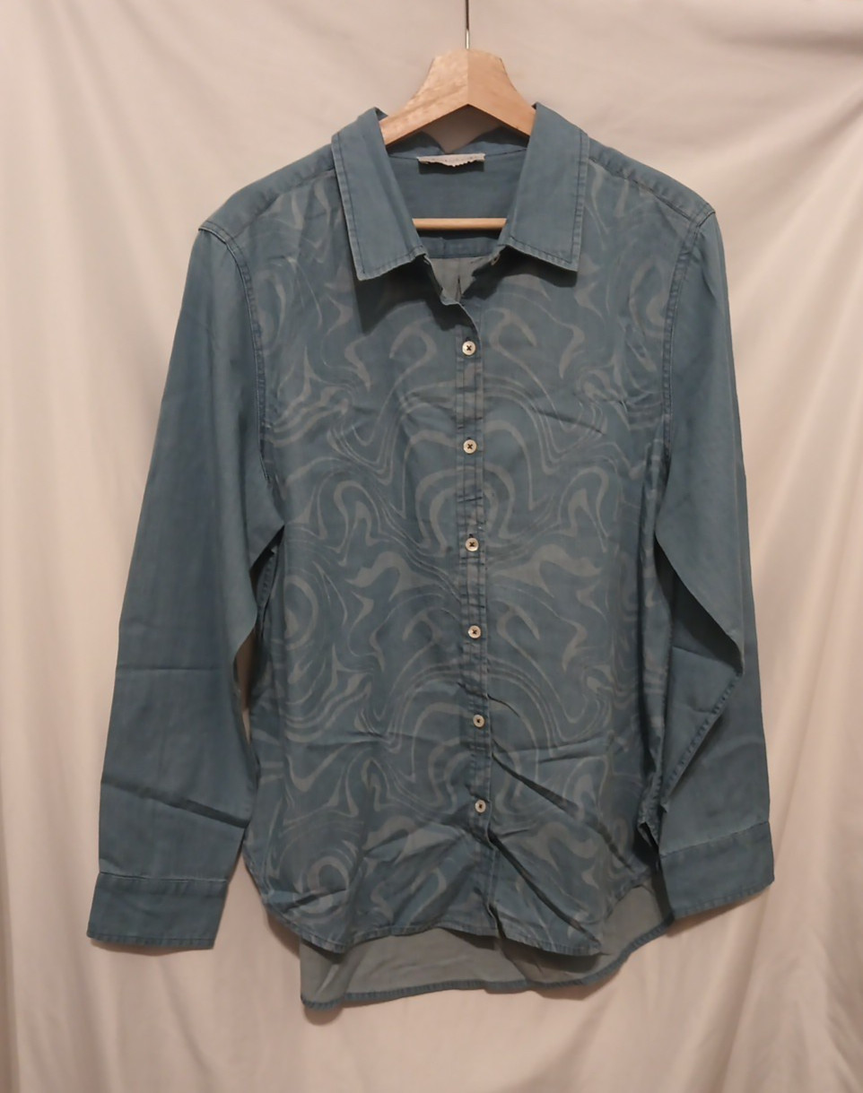 Keren Hart Chambray Top Women Large Blue Button Down Casual Travel Beach