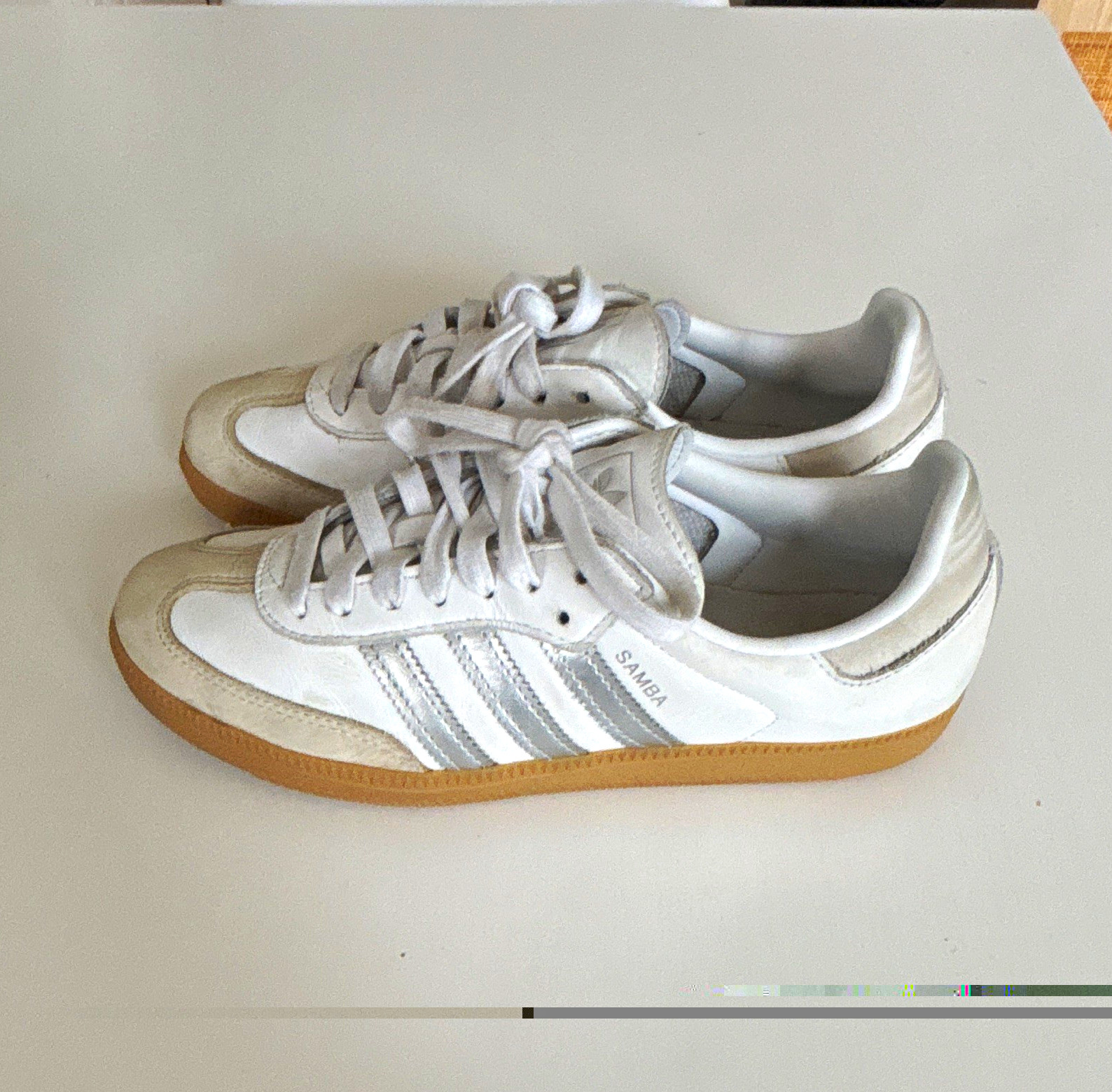 adidas Samba Women’s OG Low Top White/Silver/Gray Leather Sneaker JI2725