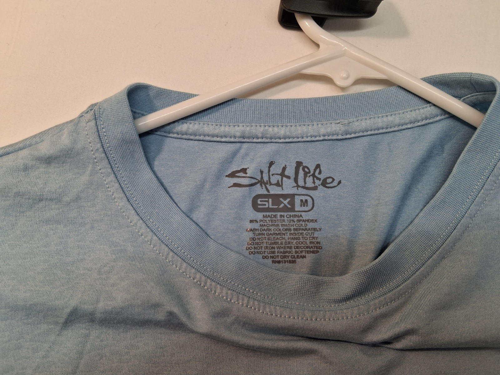 Salt Life SLX UVAPOR Long Sleeve T-shirt, Sz. Med Light Blue Poly/Spandex Blend