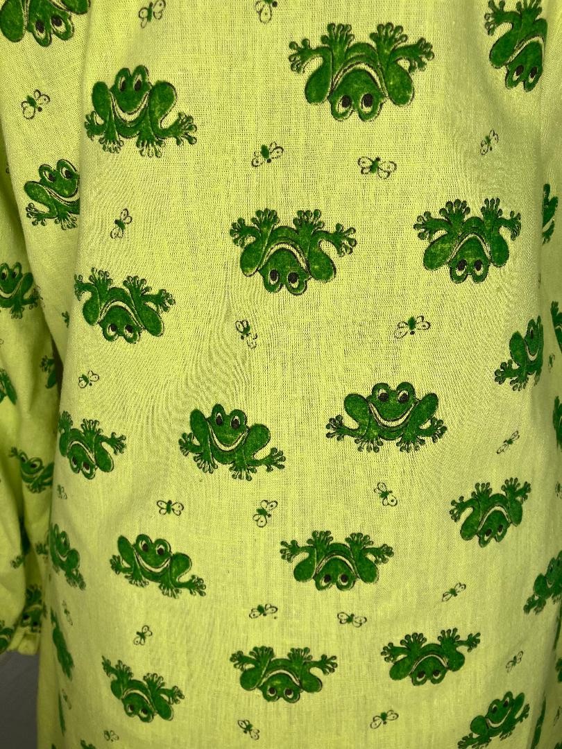 60’s Vintage Handmade Green Frog Novelty Print Gogo Go Go Twiggy Mini Dress