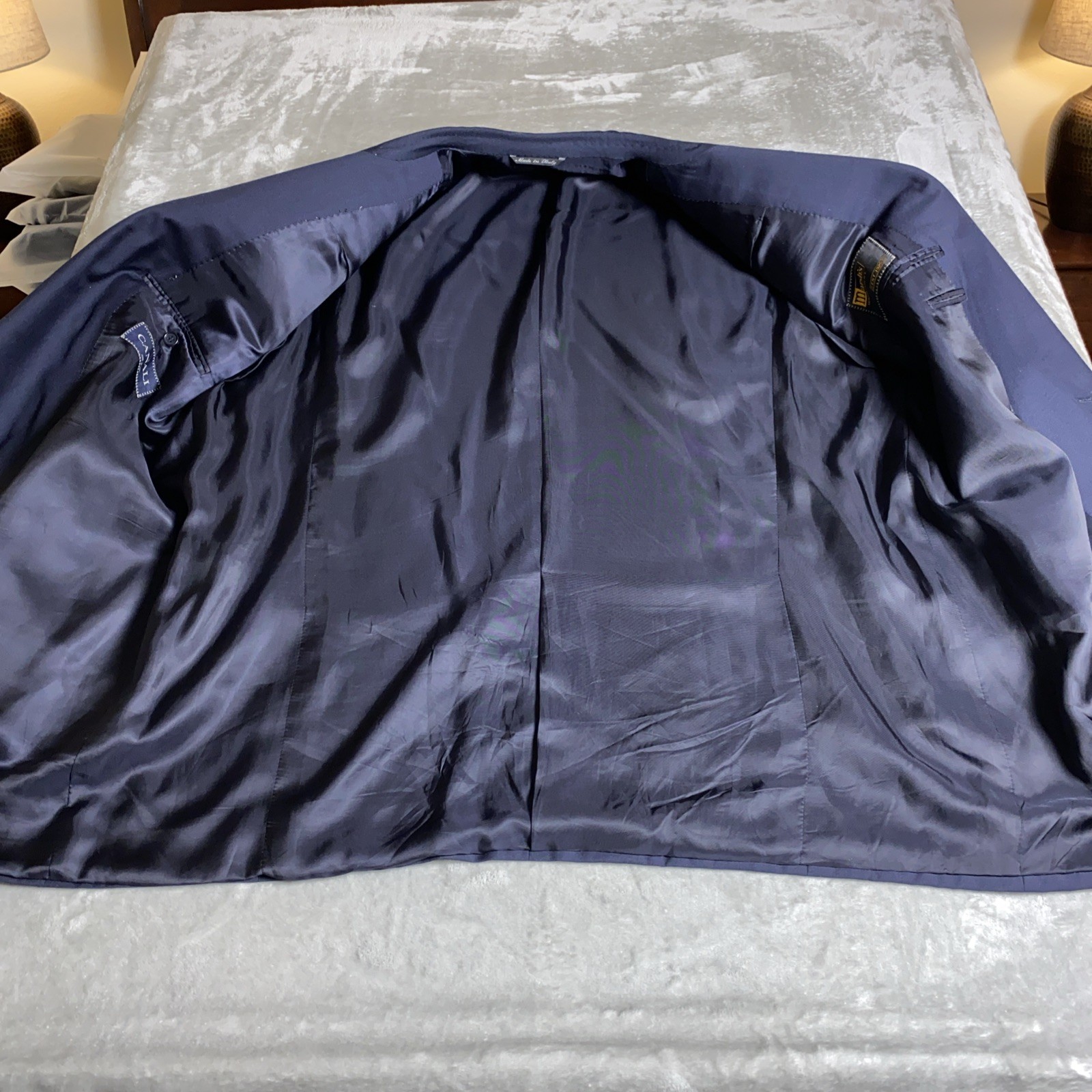 Vintage Canali Men’s EU58/US48L Navy Double Breasted Blazer Gold Buttons Italy