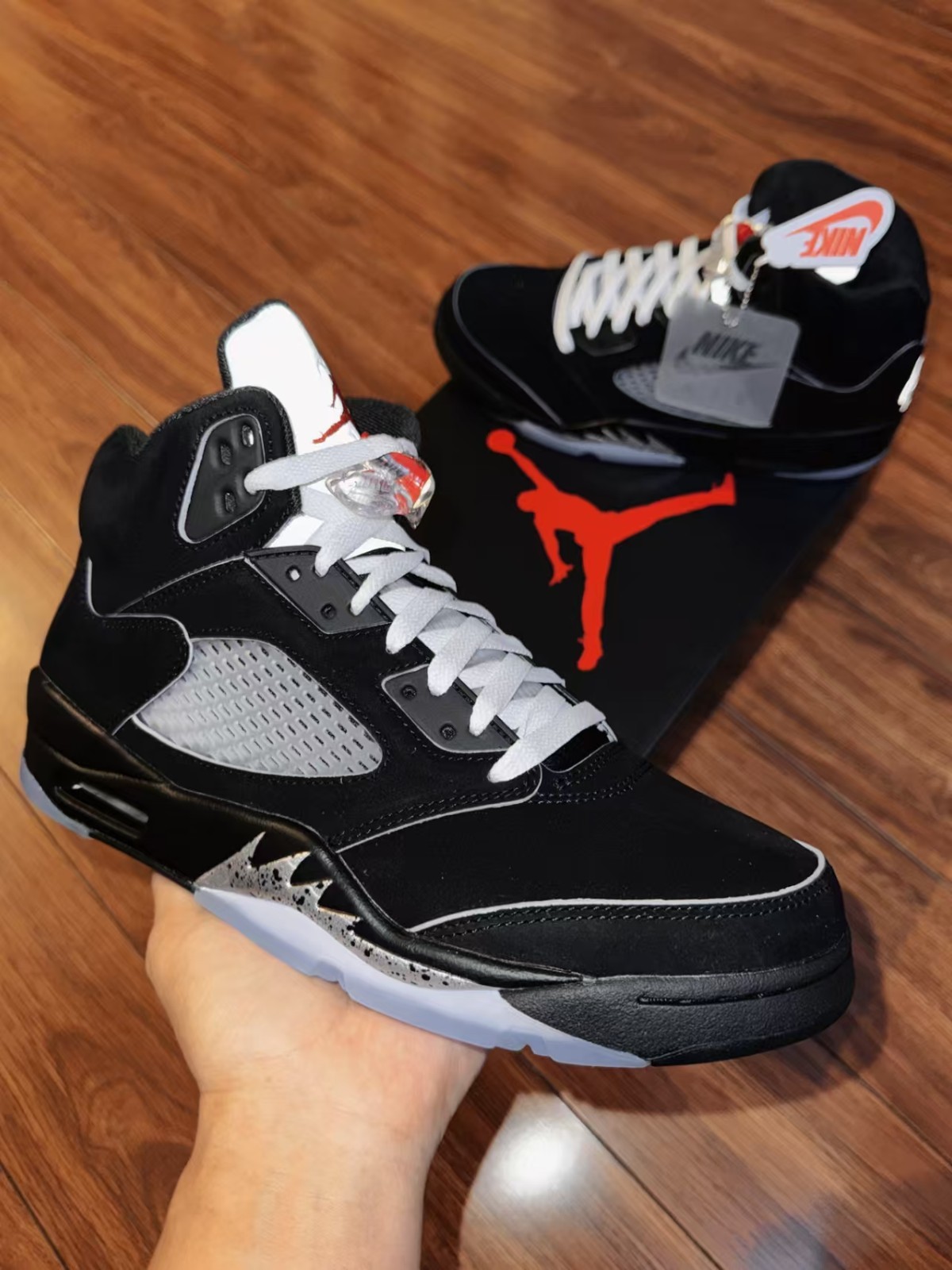 HF3975-001 Air Jordan 5 “Black Metallic Reimagined” US Size 7-12