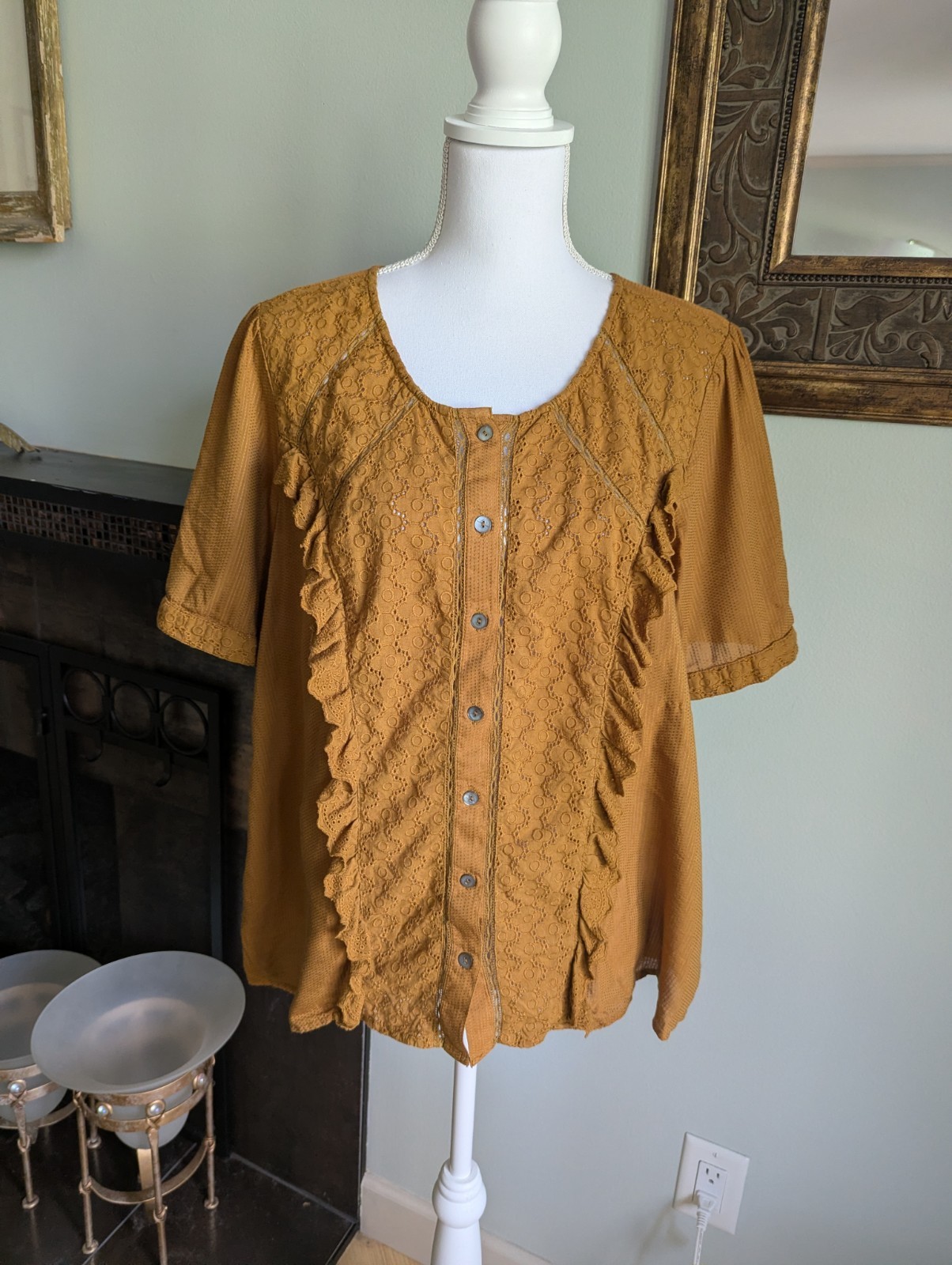 LOGO by Lori Goldstein Women’s Large Textured Woven Ruffle Top Eyelet Panels