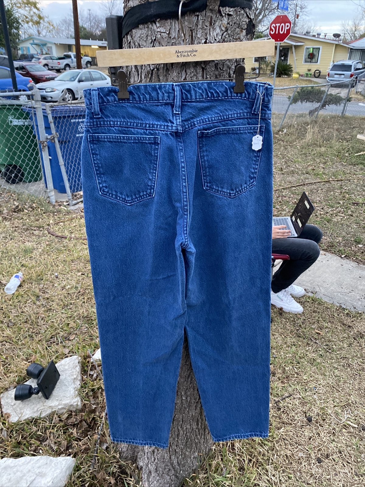 Vintage High Waisted Royal Blue Faded IOU Tapered Mom Jeans 30 W X 29 L Womens
