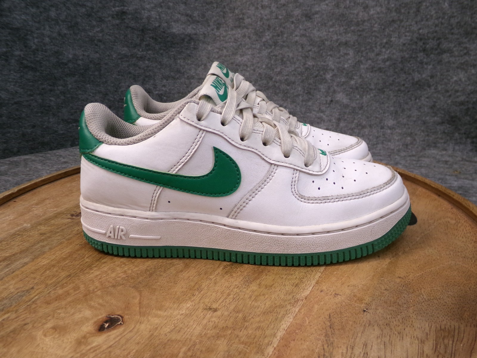 Nike Air Force 1 (GS) White Malachite Green Youth Size 2.5Y Shoes FV5948-103